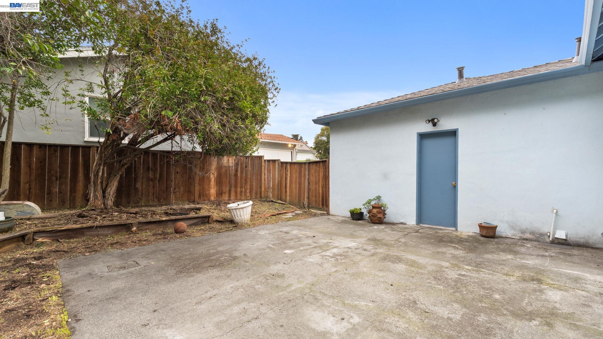 Detail Gallery Image 23 of 37 For 2457 Ramona St, Pinole,  CA 94564 - 4 Beds | 2 Baths