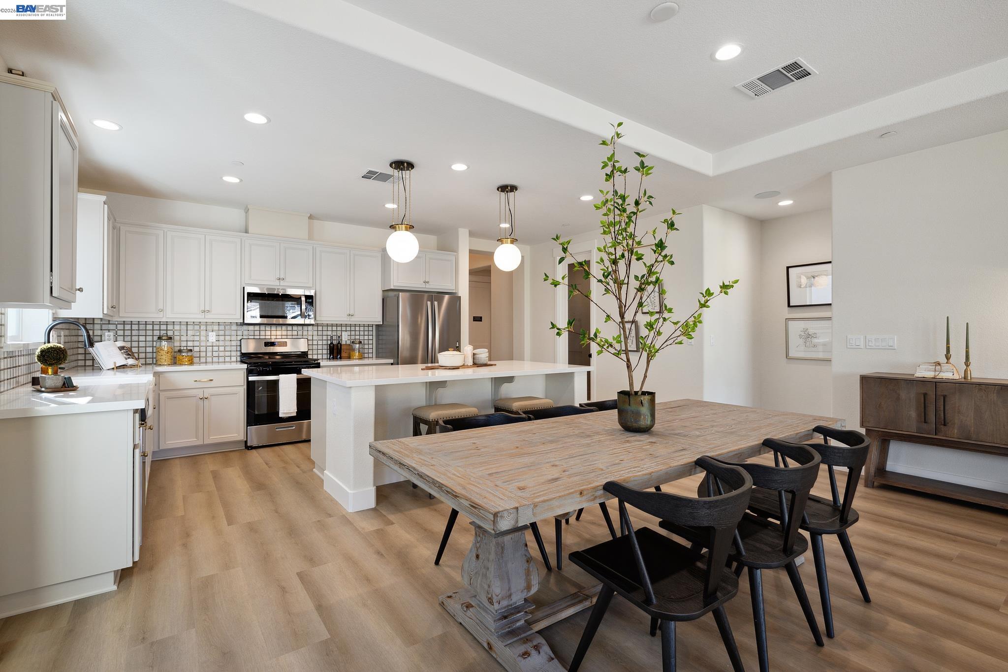 Detail Gallery Image 14 of 38 For 1504 Millennium Way, Fairfield,  CA 94533 - 3 Beds | 2/1 Baths