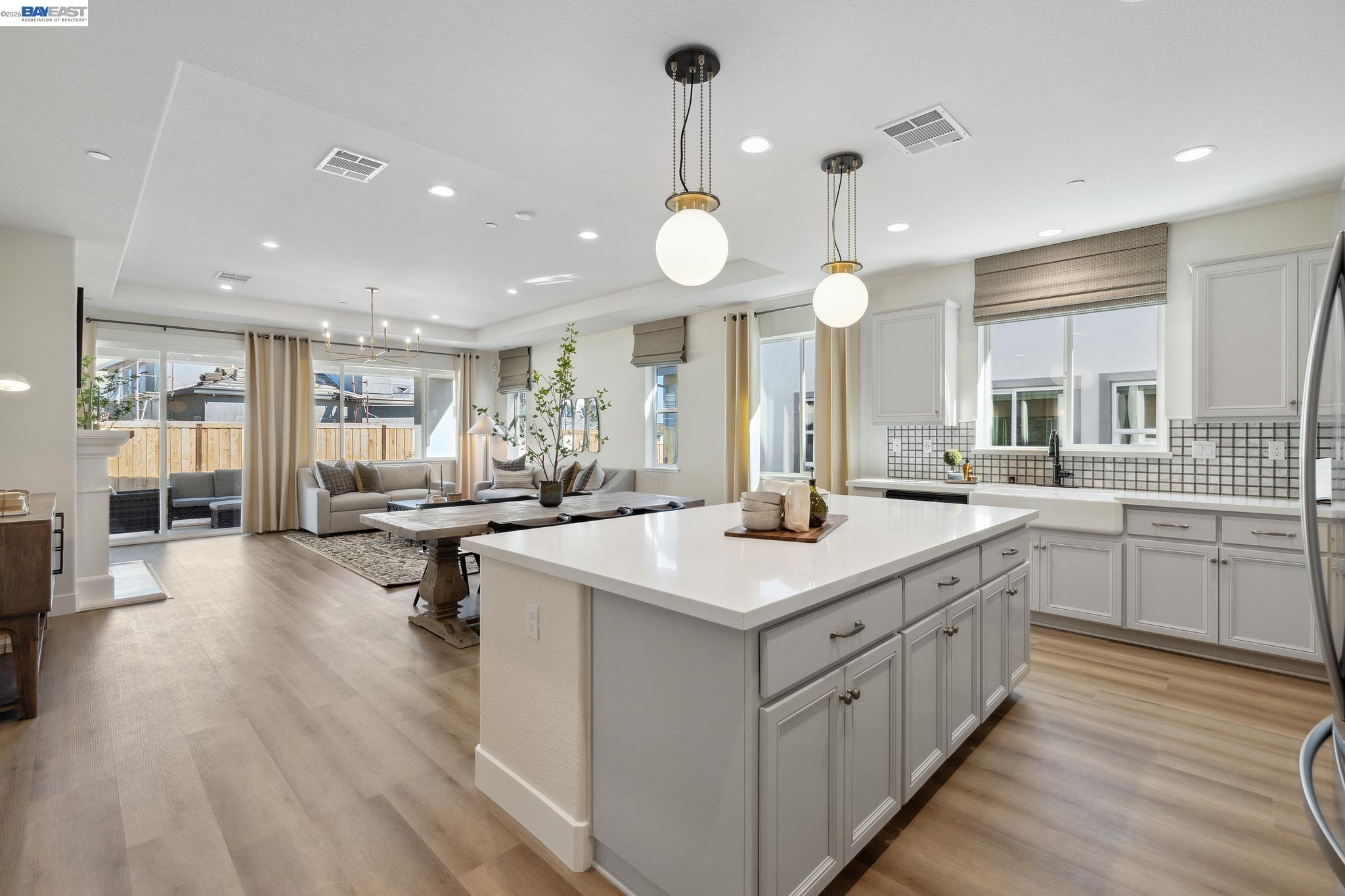 Detail Gallery Image 4 of 38 For 1504 Millennium Way, Fairfield,  CA 94533 - 3 Beds | 2/1 Baths