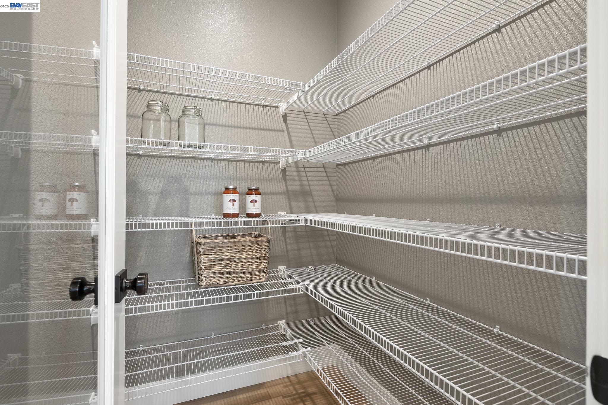 Detail Gallery Image 9 of 38 For 1504 Millennium Way, Fairfield,  CA 94533 - 3 Beds | 2/1 Baths