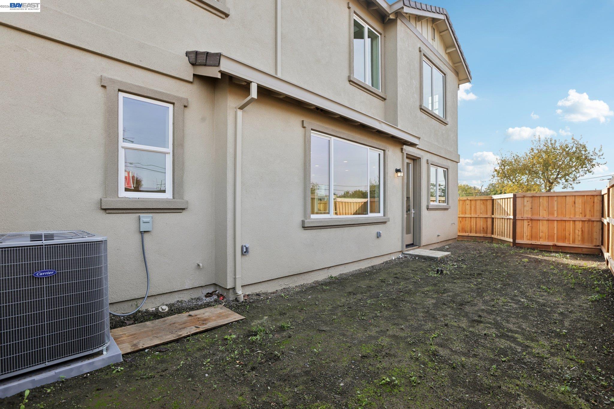 Detail Gallery Image 36 of 38 For 108 Creek View Cir, Fairfield,  CA 94533 - 3 Beds | 2/1 Baths