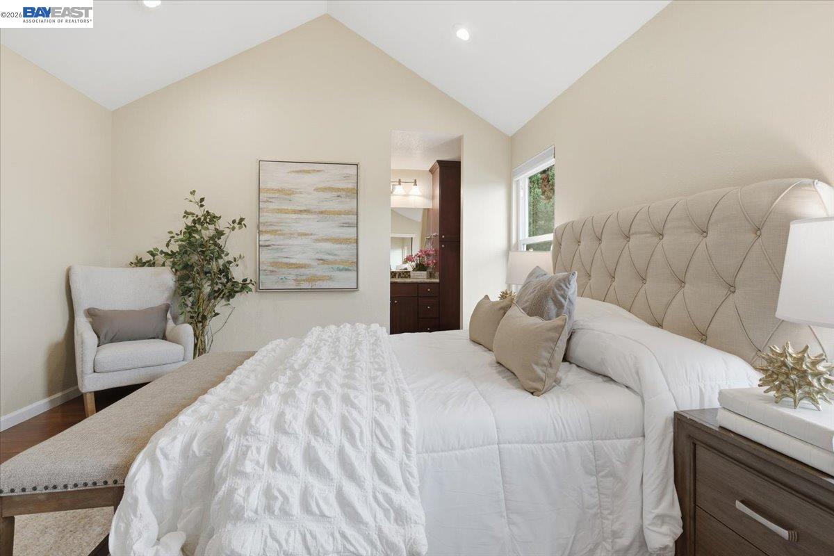 Detail Gallery Image 17 of 44 For 5410 Buckner Ter, Fremont,  CA 94555 - 3 Beds | 2/1 Baths