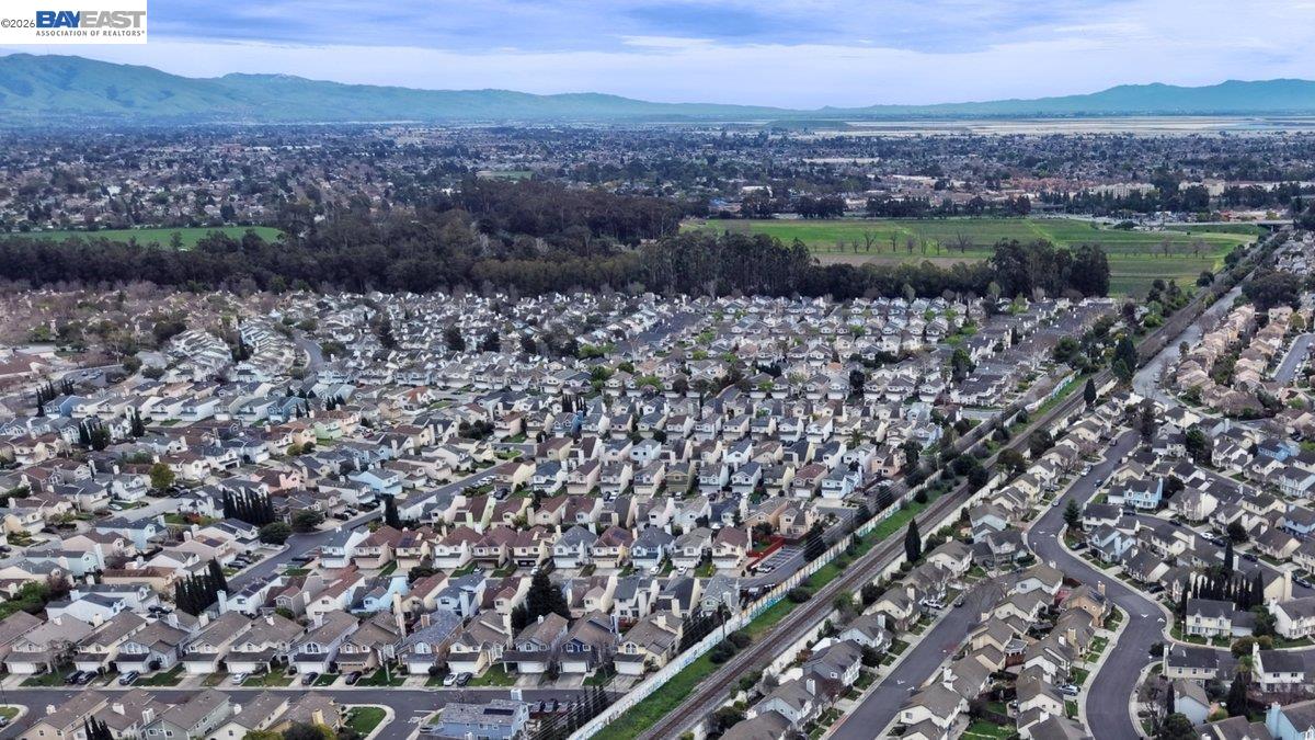 Detail Gallery Image 35 of 44 For 5410 Buckner Ter, Fremont,  CA 94555 - 3 Beds | 2/1 Baths