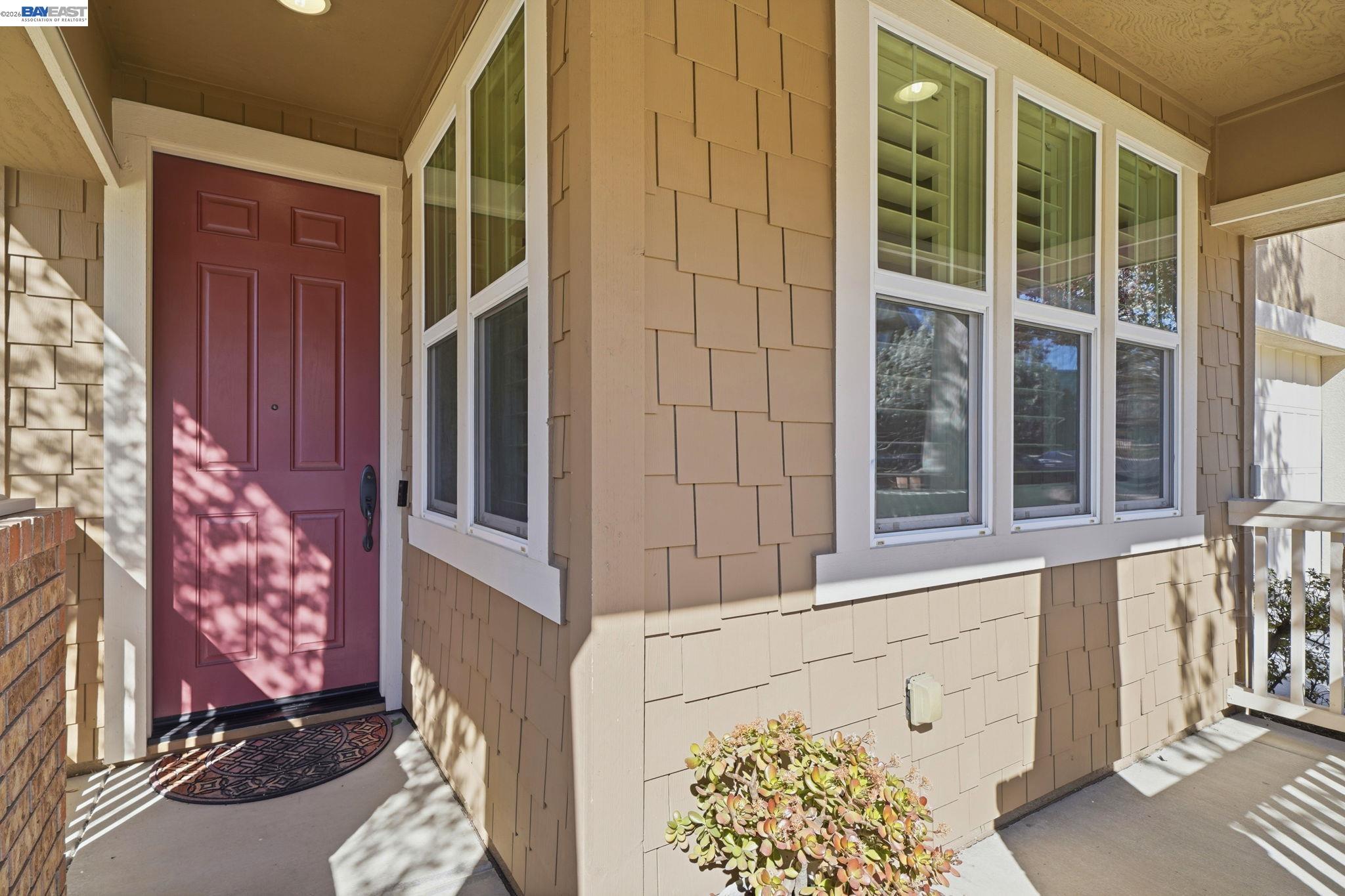 Detail Gallery Image 3 of 45 For 4958 Trescott Ct, Dublin,  CA 94568 - 5 Beds | 3/1 Baths