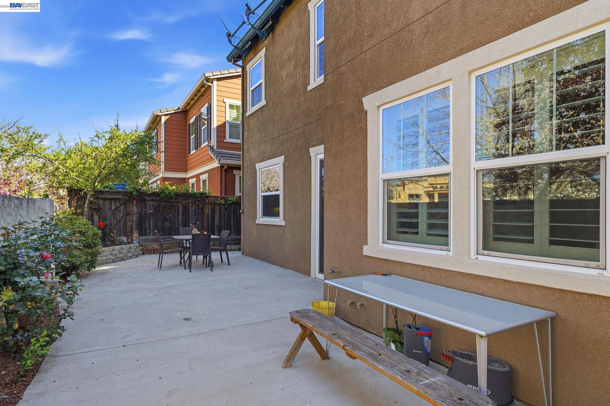 Detail Gallery Image 33 of 45 For 4958 Trescott Ct, Dublin,  CA 94568 - 5 Beds | 3/1 Baths