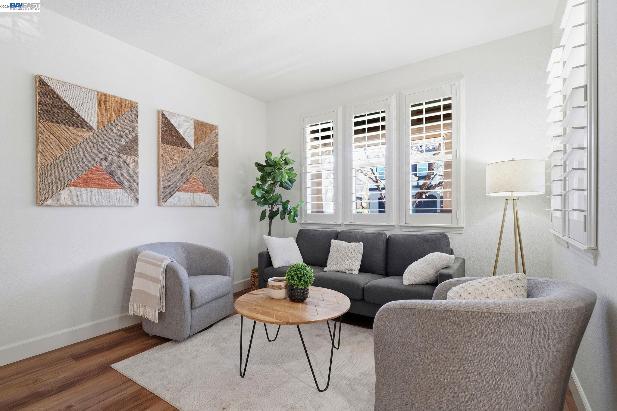 Detail Gallery Image 6 of 45 For 4958 Trescott Ct, Dublin,  CA 94568 - 5 Beds | 3/1 Baths