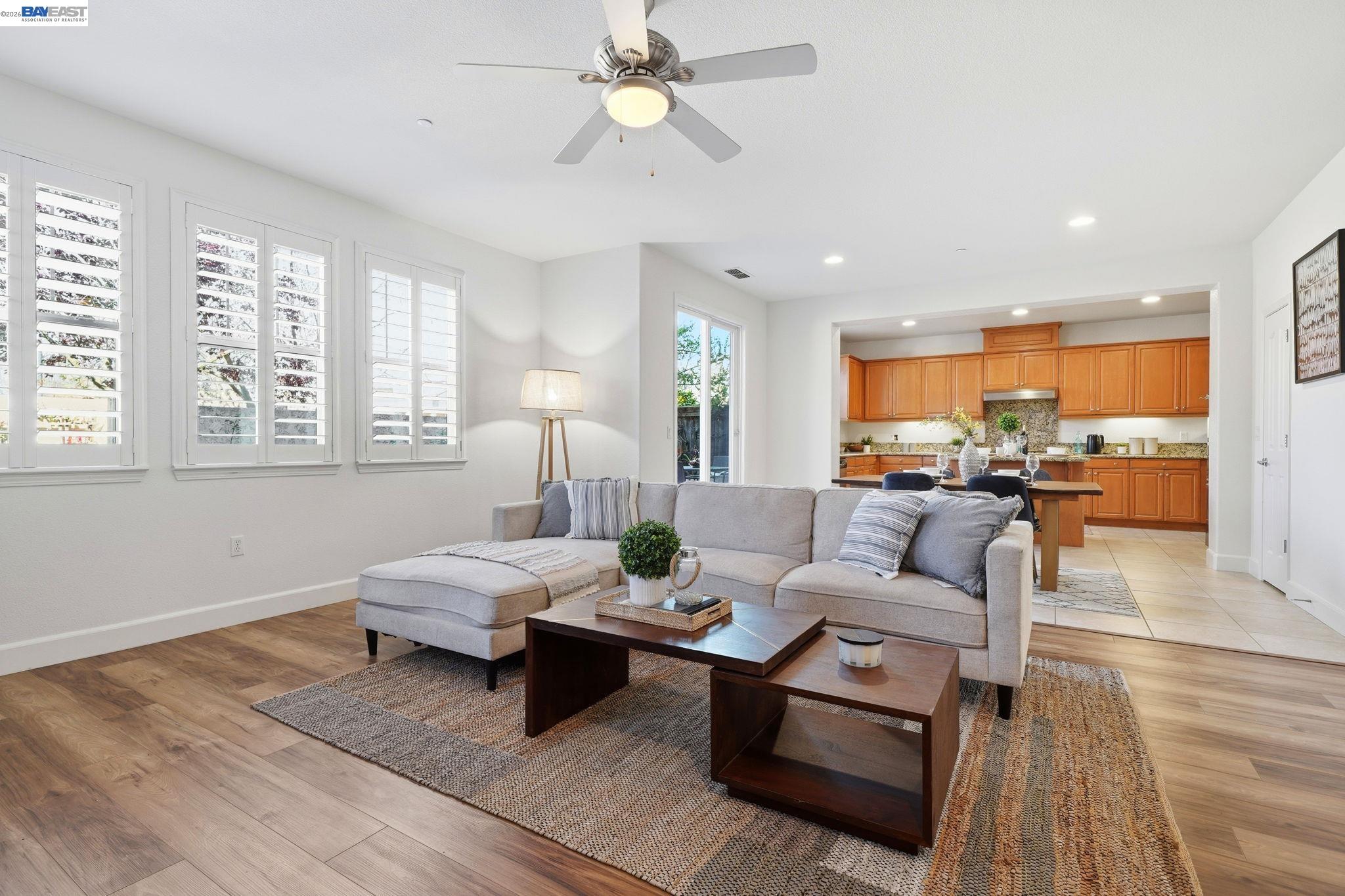 Detail Gallery Image 8 of 45 For 4958 Trescott Ct, Dublin,  CA 94568 - 5 Beds | 3/1 Baths