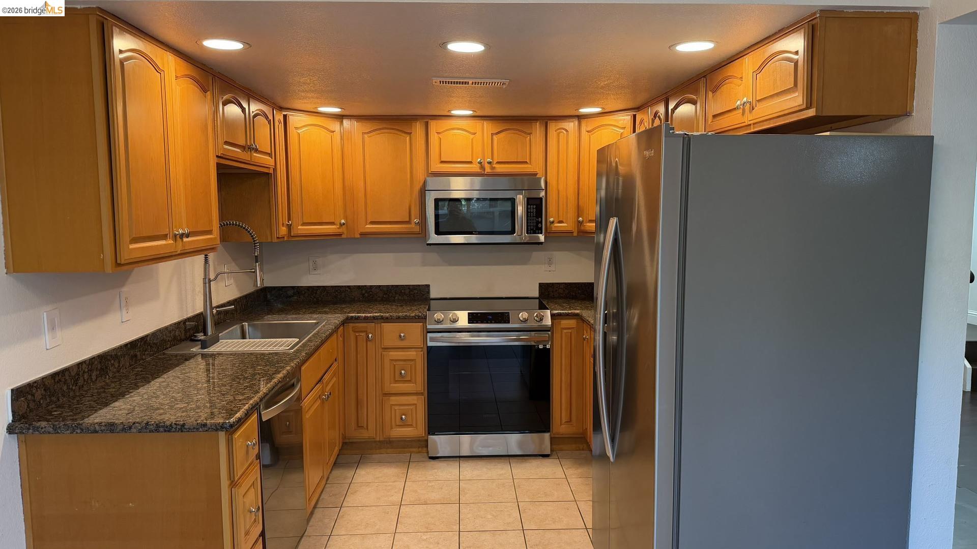 Photo #12: 41125045 Listing: Photo #12