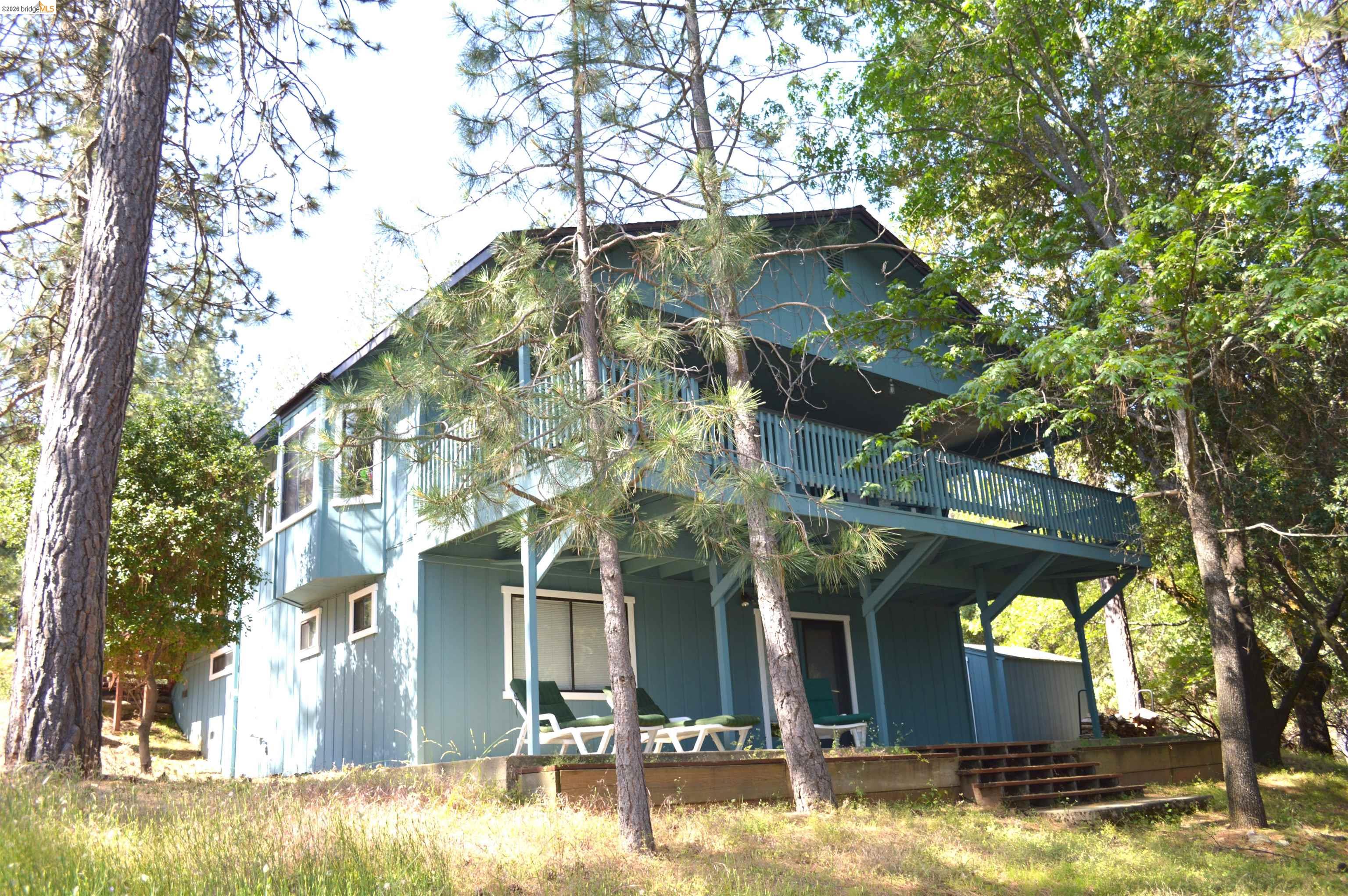 Detail Gallery Image 2 of 43 For 12955 Jackson Mill Drive, Groveland,  CA 95321 - 3 Beds | 3 Baths