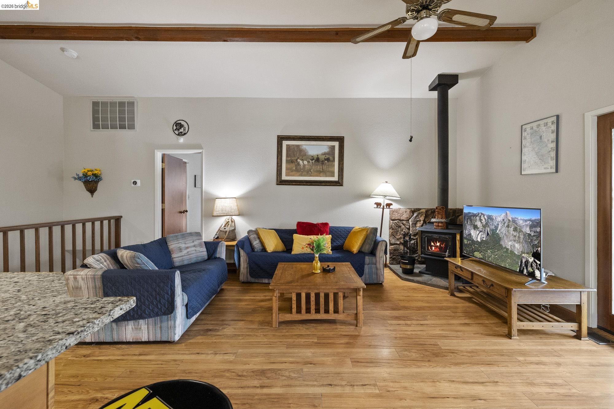 Detail Gallery Image 11 of 43 For 12955 Jackson Mill Drive, Groveland,  CA 95321 - 3 Beds | 3 Baths