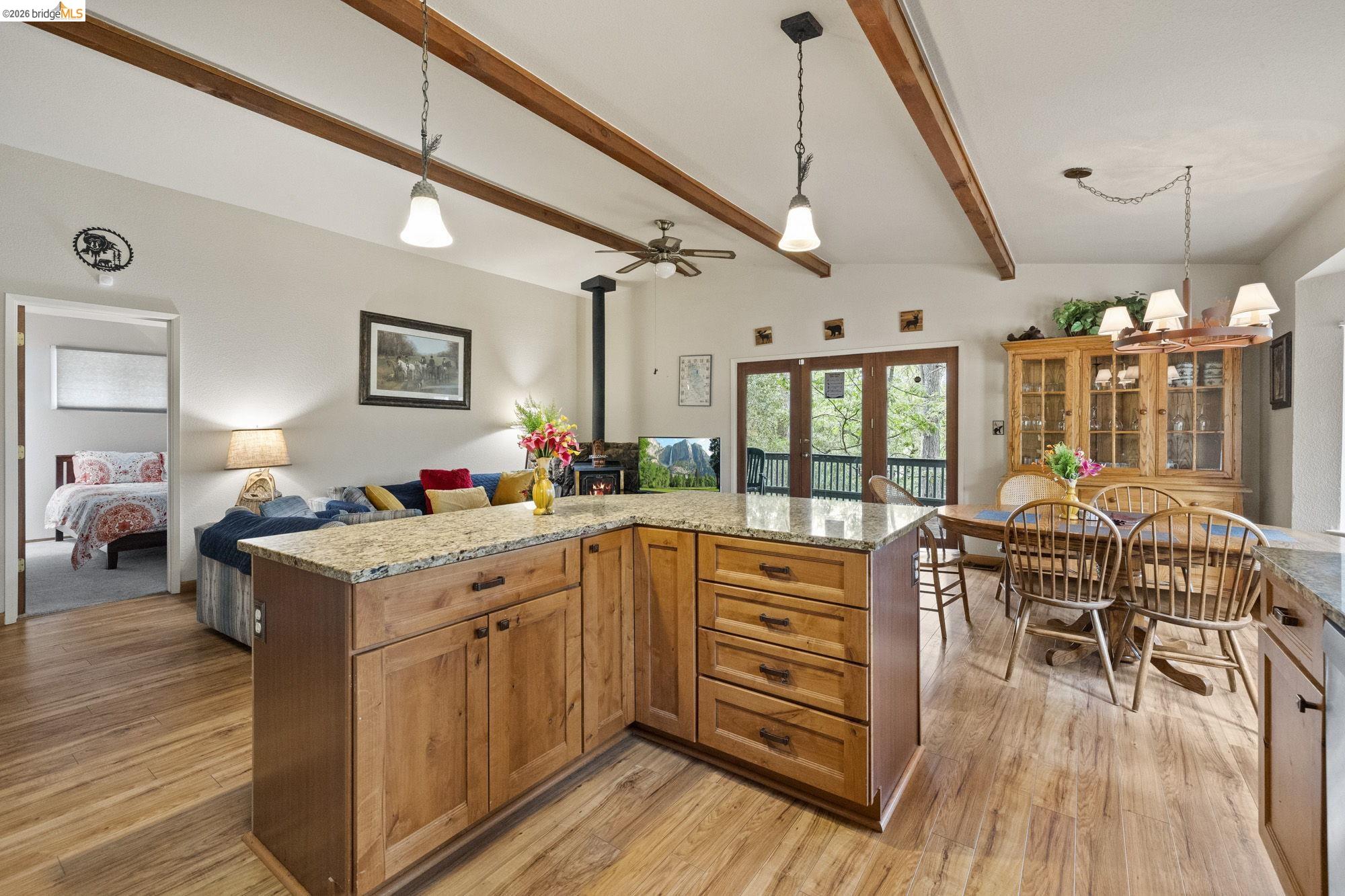 Detail Gallery Image 6 of 43 For 12955 Jackson Mill Drive, Groveland,  CA 95321 - 3 Beds | 3 Baths