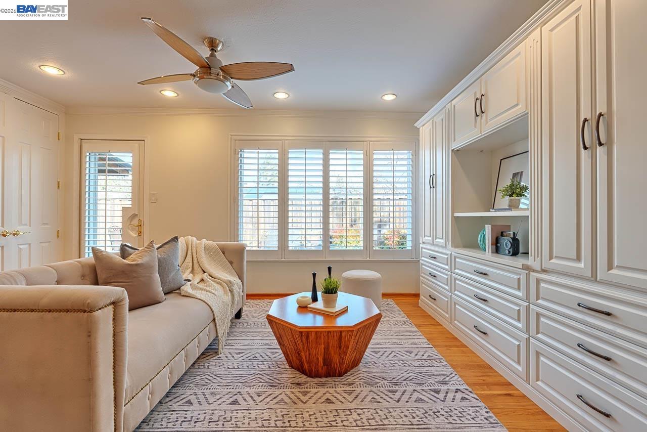 Detail Gallery Image 32 of 39 For 1515 Miramonte Ave, Mountain View,  CA 94040 - 4 Beds | 2 Baths