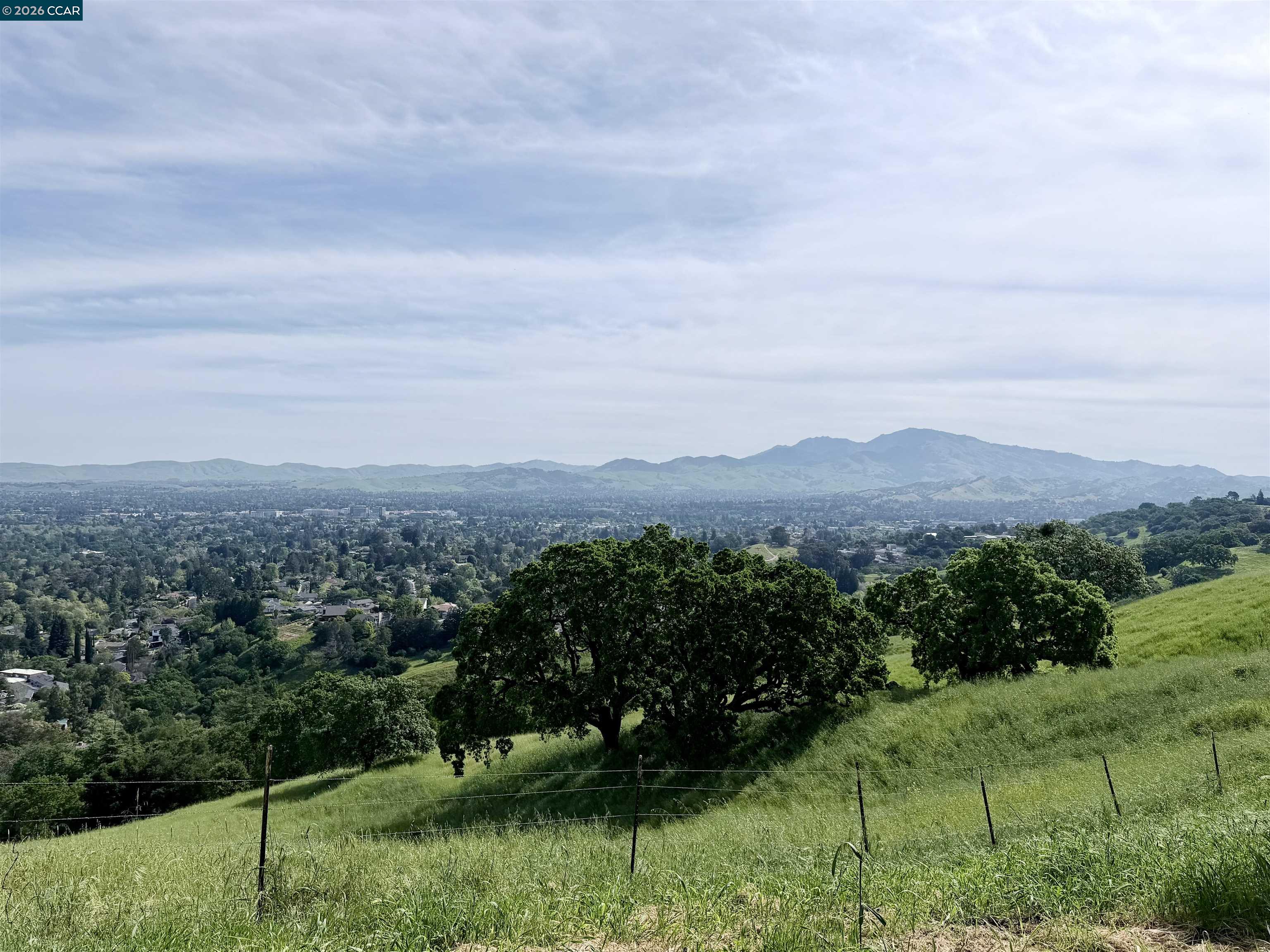 Detail Gallery Image 49 of 56 For 1975 Fair Ridge Ct, Walnut Creek,  CA 94597 - 3 Beds | 2/1 Baths