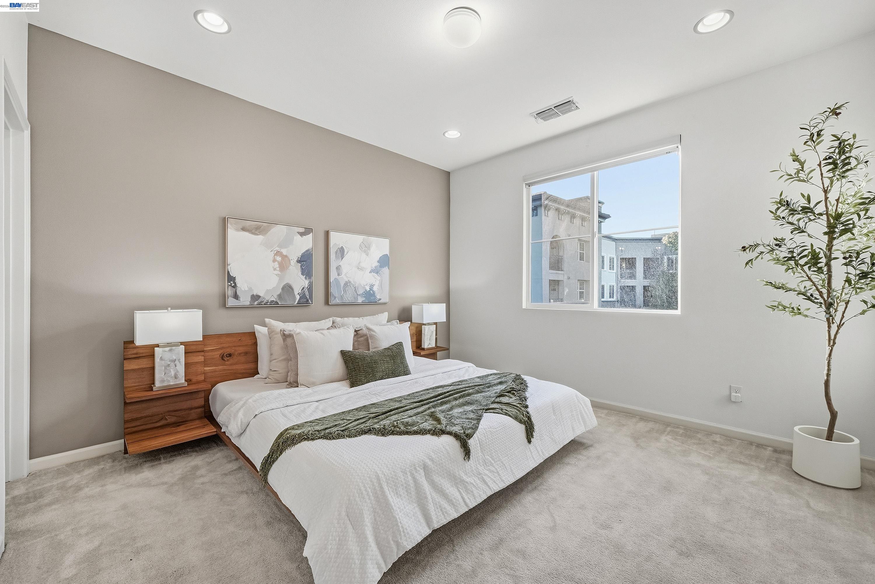 Detail Gallery Image 13 of 39 For 1226 Creekside Way, Milpitas,  CA 95035 - 3 Beds | 2/1 Baths