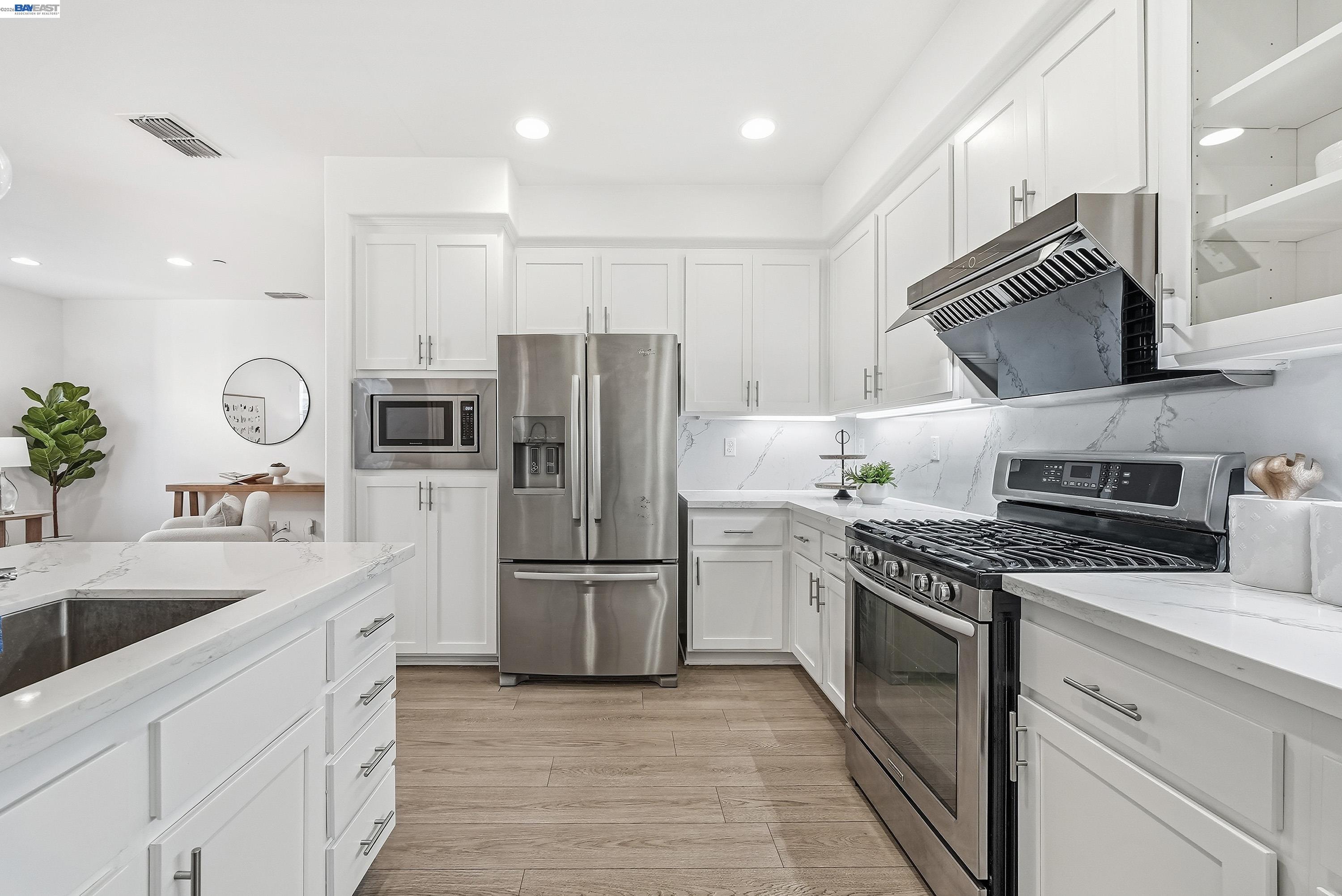 Detail Gallery Image 7 of 39 For 1226 Creekside Way, Milpitas,  CA 95035 - 3 Beds | 2/1 Baths