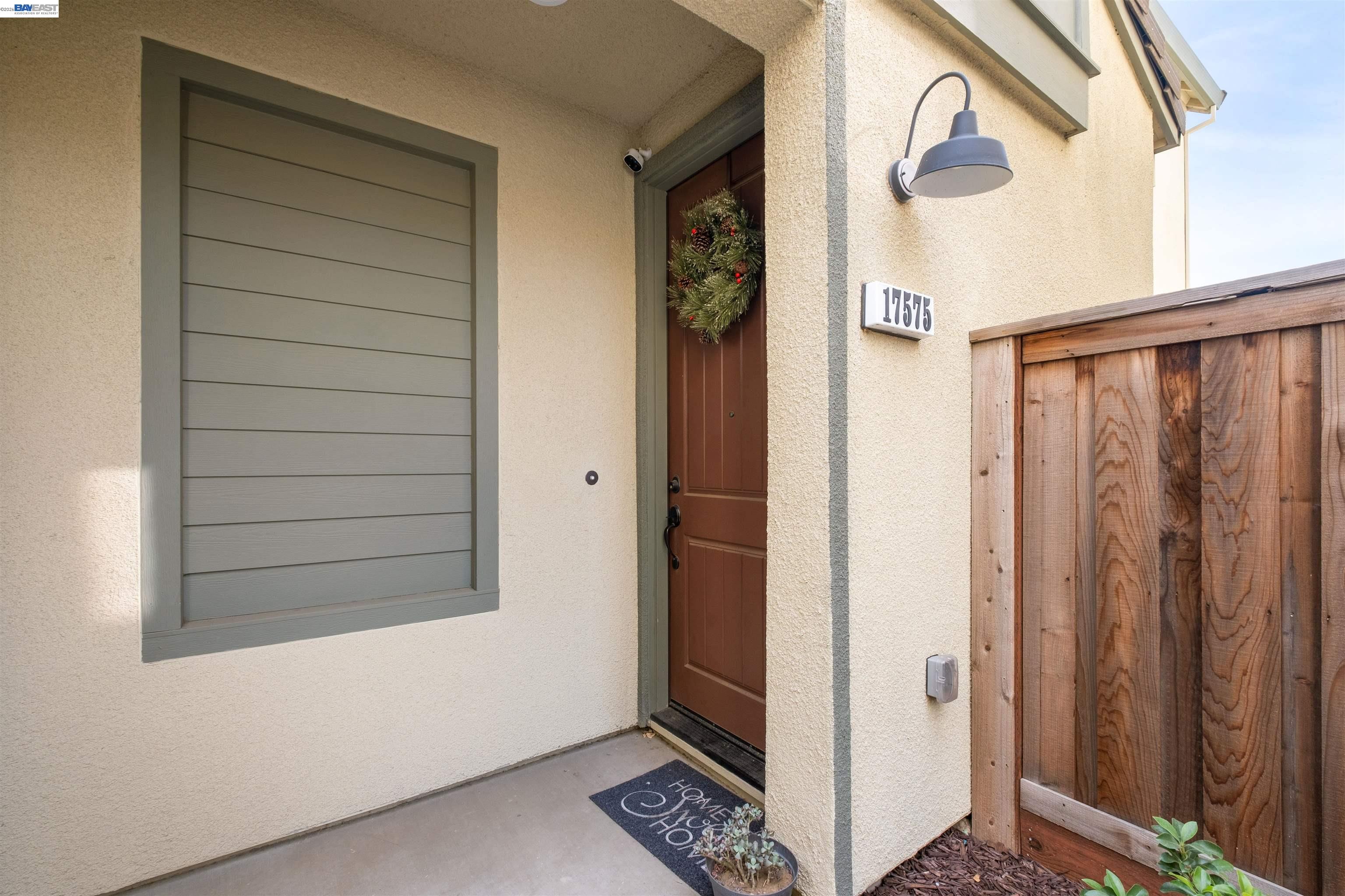 Detail Gallery Image 2 of 29 For 17575 Altair Way, Lathrop,  CA 95330 - 3 Beds | 2 Baths