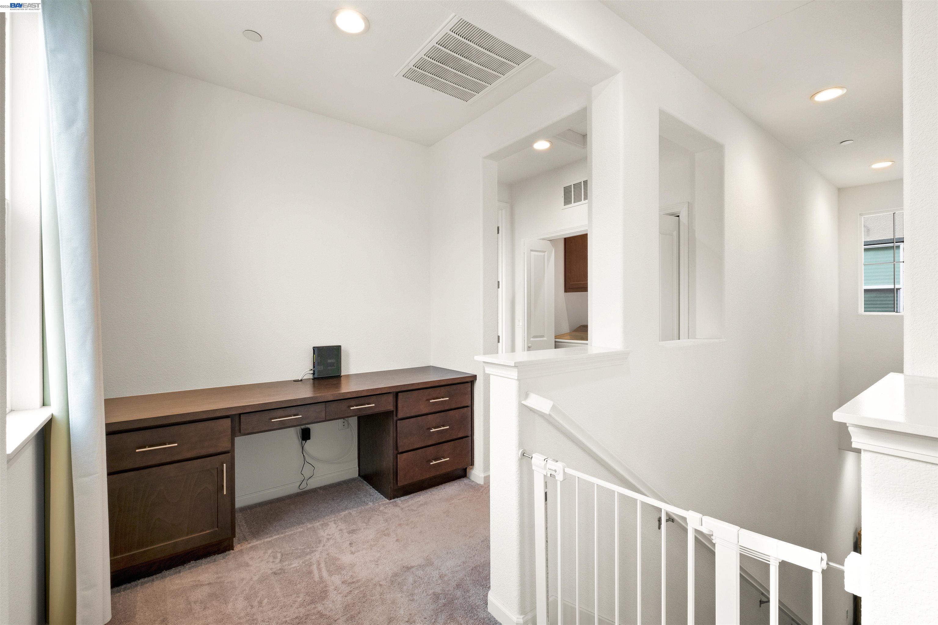 Detail Gallery Image 8 of 29 For 17575 Altair Way, Lathrop,  CA 95330 - 3 Beds | 2 Baths