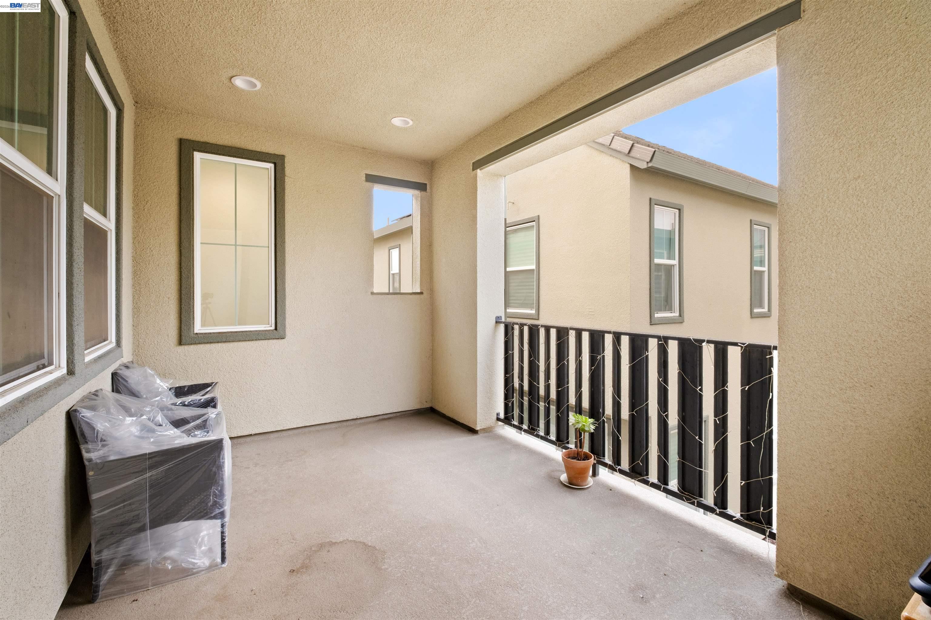 Detail Gallery Image 10 of 29 For 17575 Altair Way, Lathrop,  CA 95330 - 3 Beds | 2 Baths