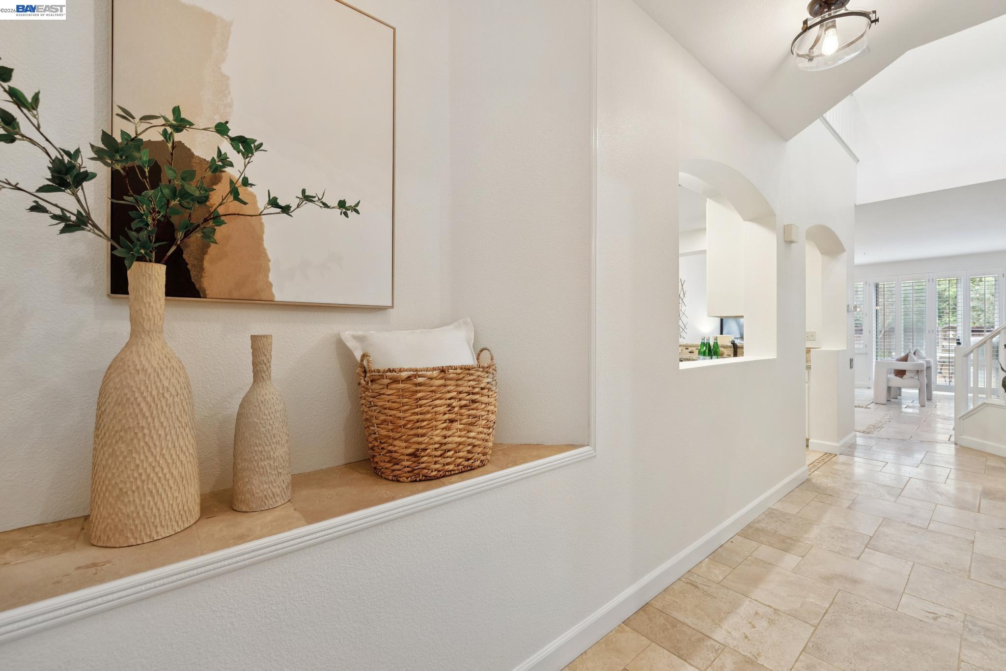 Detail Gallery Image 5 of 59 For 23158 Canyon Terrace Dr, Castro Valley,  CA 94552 - 2 Beds | 2/1 Baths