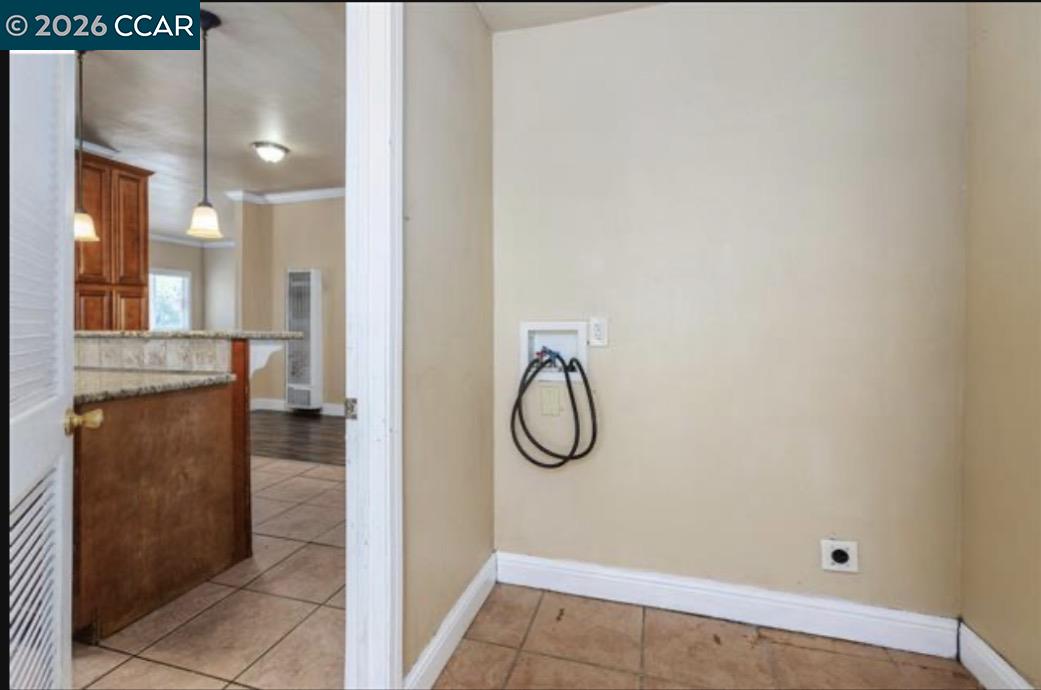 Detail Gallery Image 12 of 12 For 1957 69th, Oakland,  CA 94621 - 2 Beds | 1 Baths