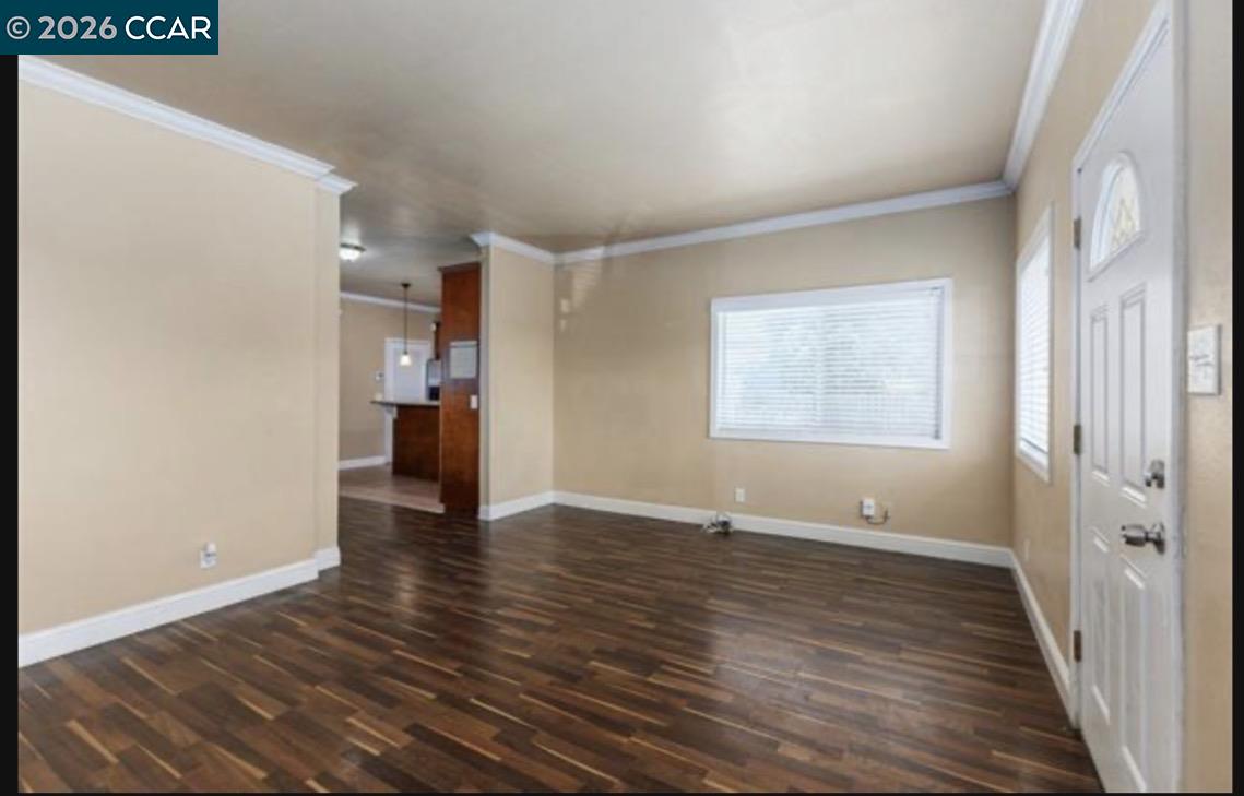 Detail Gallery Image 4 of 12 For 1957 69th, Oakland,  CA 94621 - 2 Beds | 1 Baths