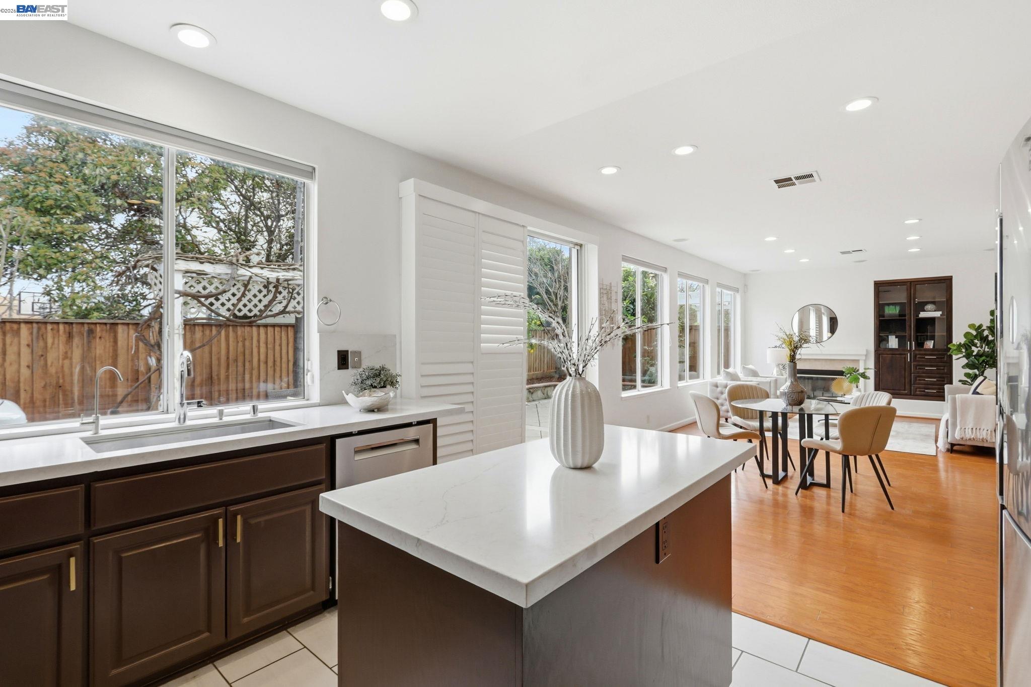 Detail Gallery Image 14 of 48 For 1574 Nobu Dr, San Jose,  CA 95131 - 5 Beds | 3 Baths