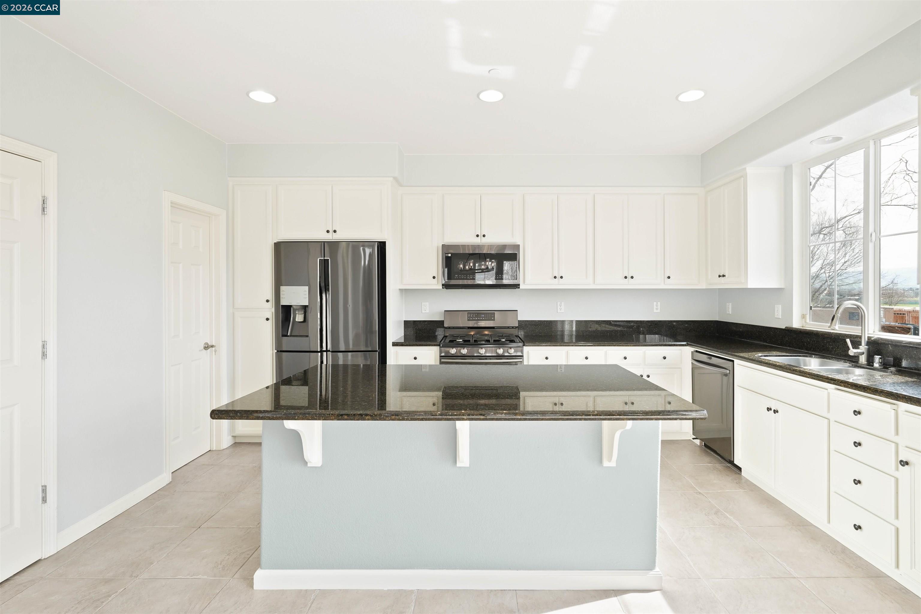 Photo #15: 41125063 Listing: Photo #15