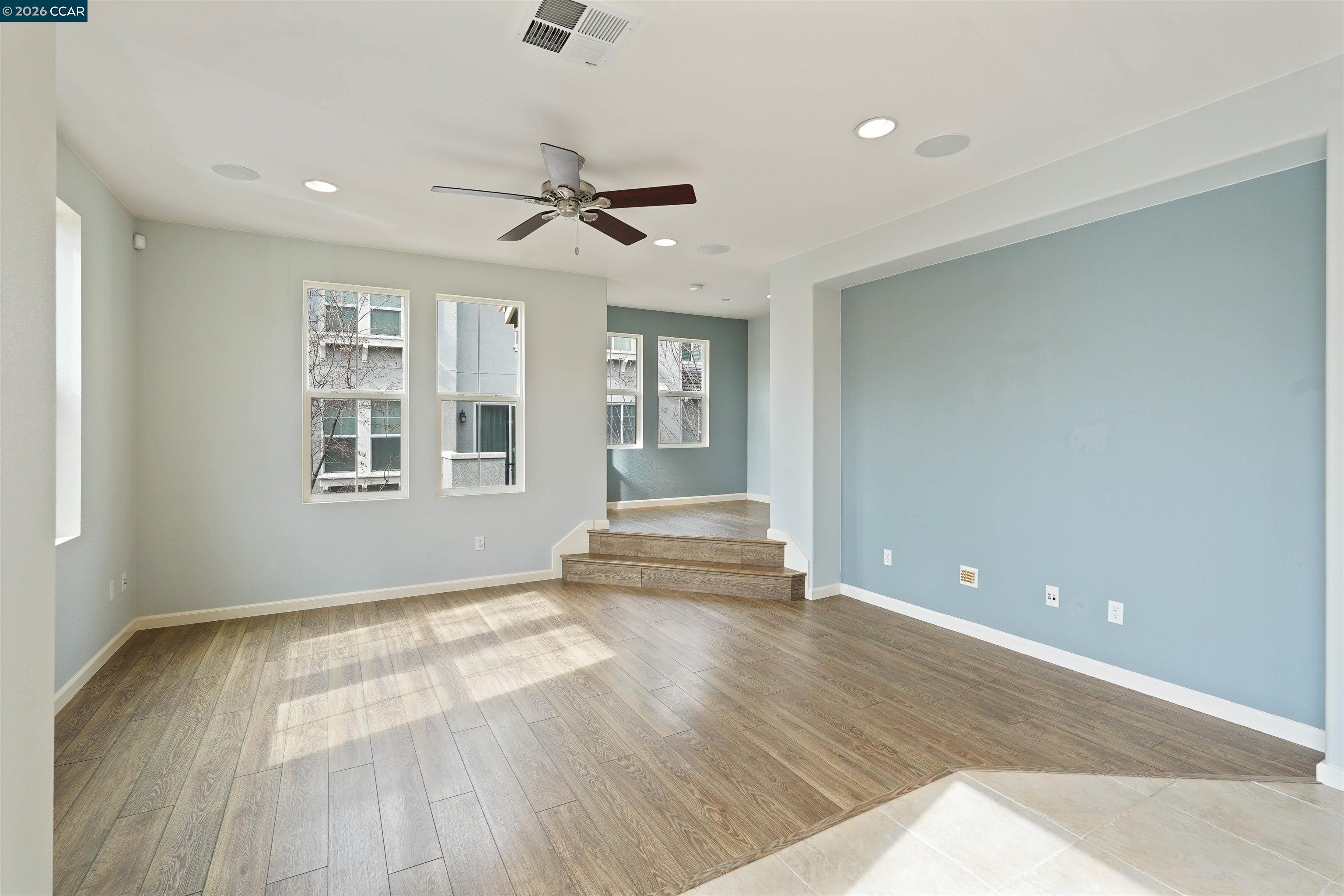 Photo #4: 41125063 Listing: Photo #4