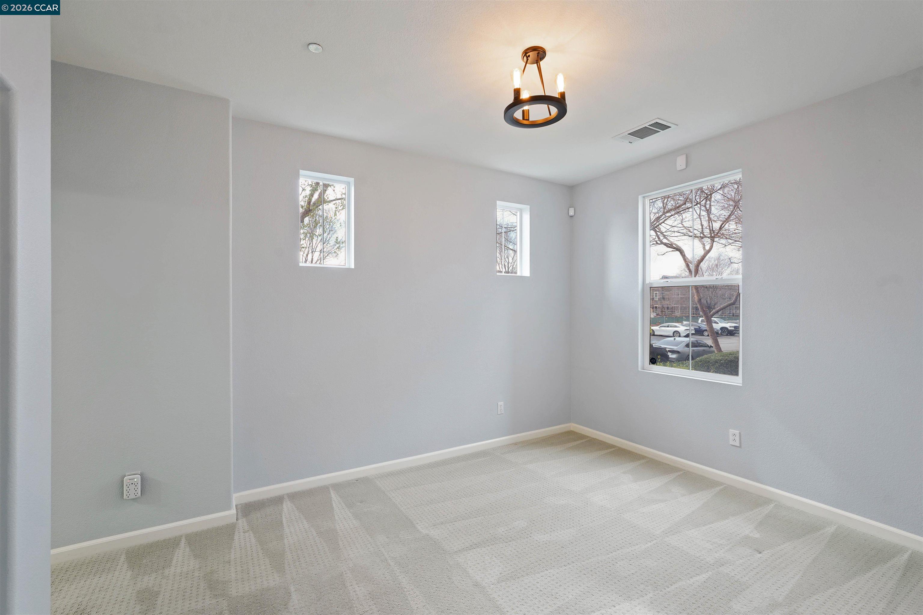 Photo #39: 41125063 Listing: Photo #39