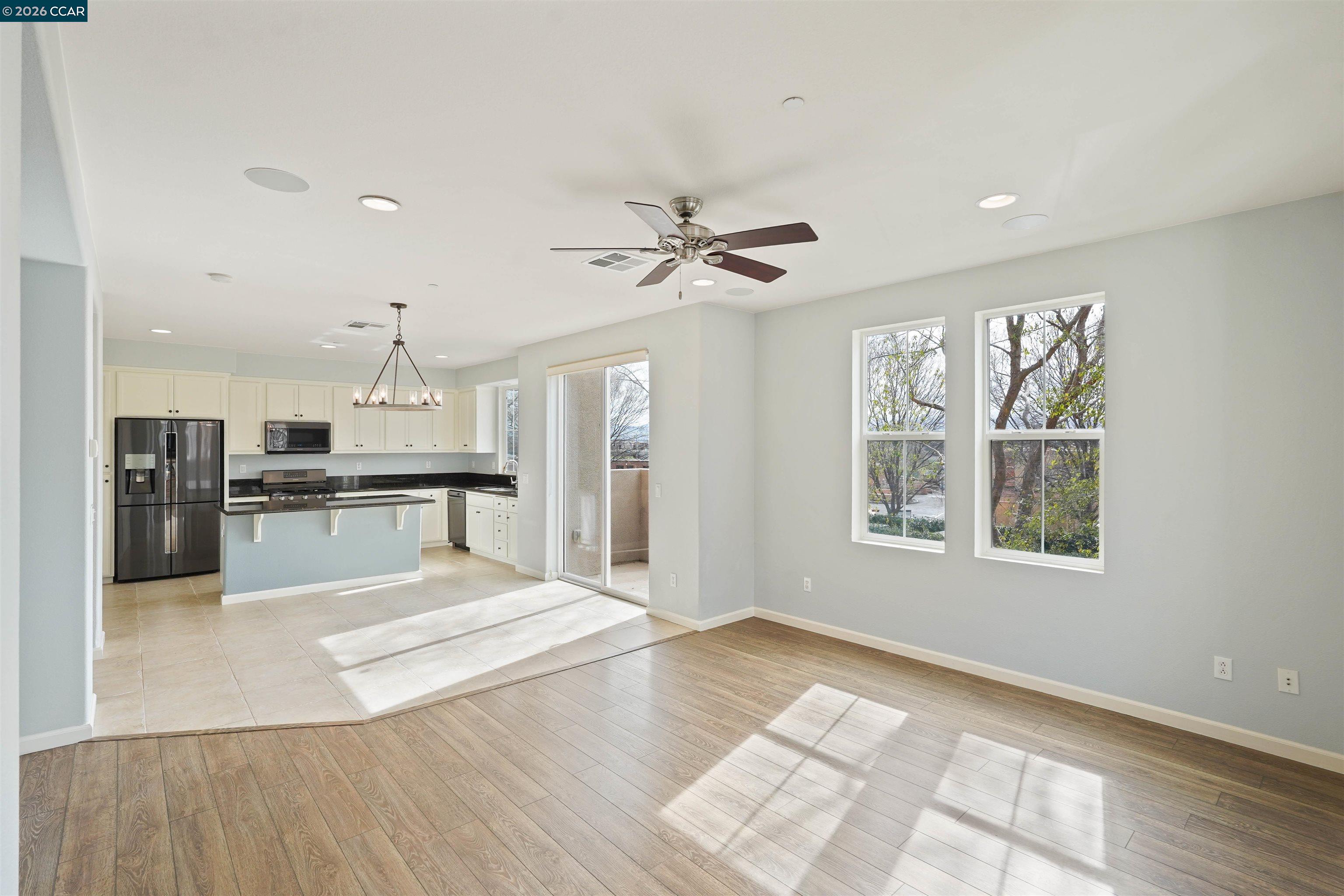 Photo #9: 41125063 Listing: Photo #9