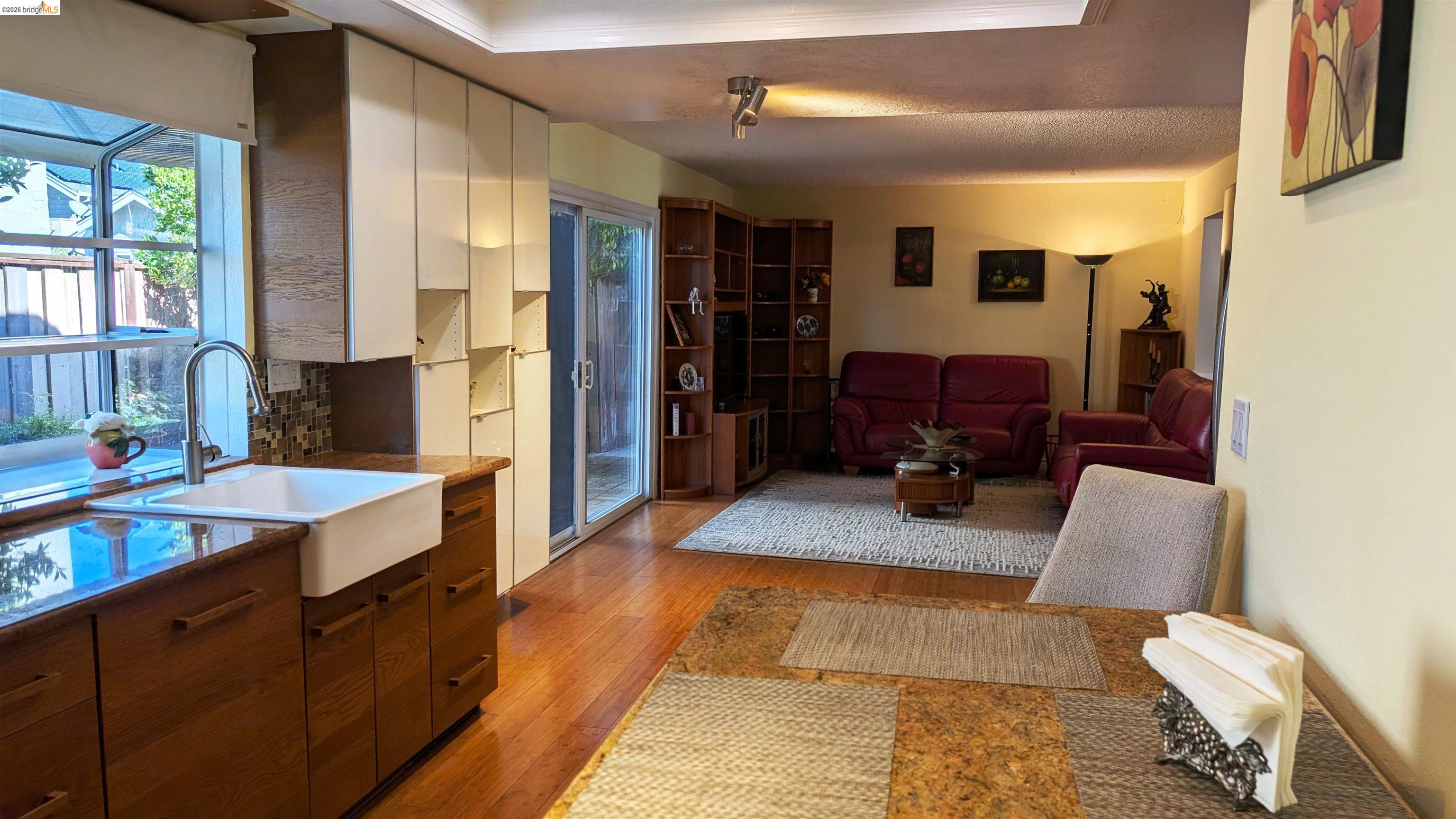 Detail Gallery Image 14 of 41 For 10013 Foxboro Cir, San Ramon,  CA 94583 - 4 Beds | 2/1 Baths