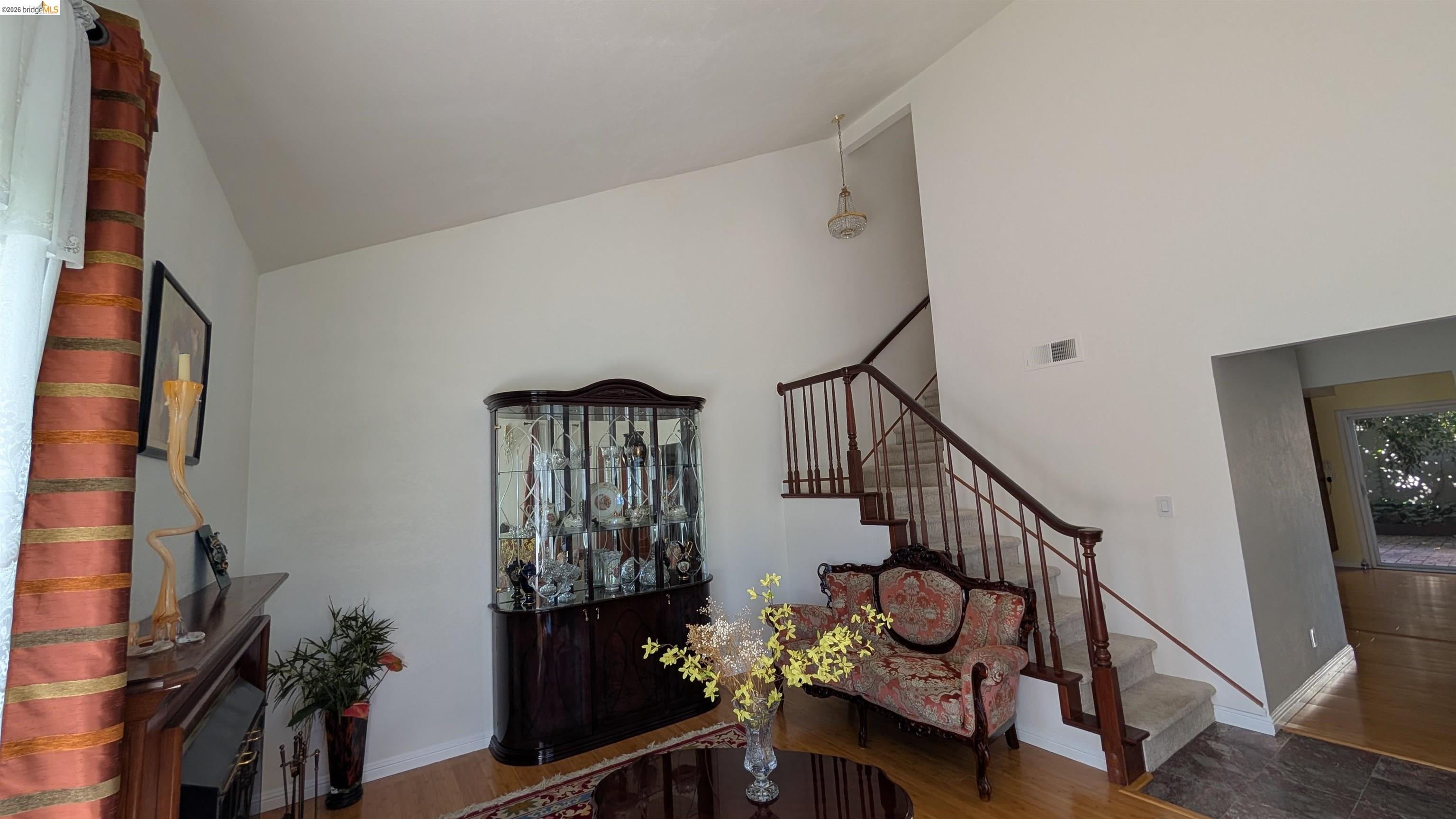 Detail Gallery Image 18 of 41 For 10013 Foxboro Cir, San Ramon,  CA 94583 - 4 Beds | 2/1 Baths