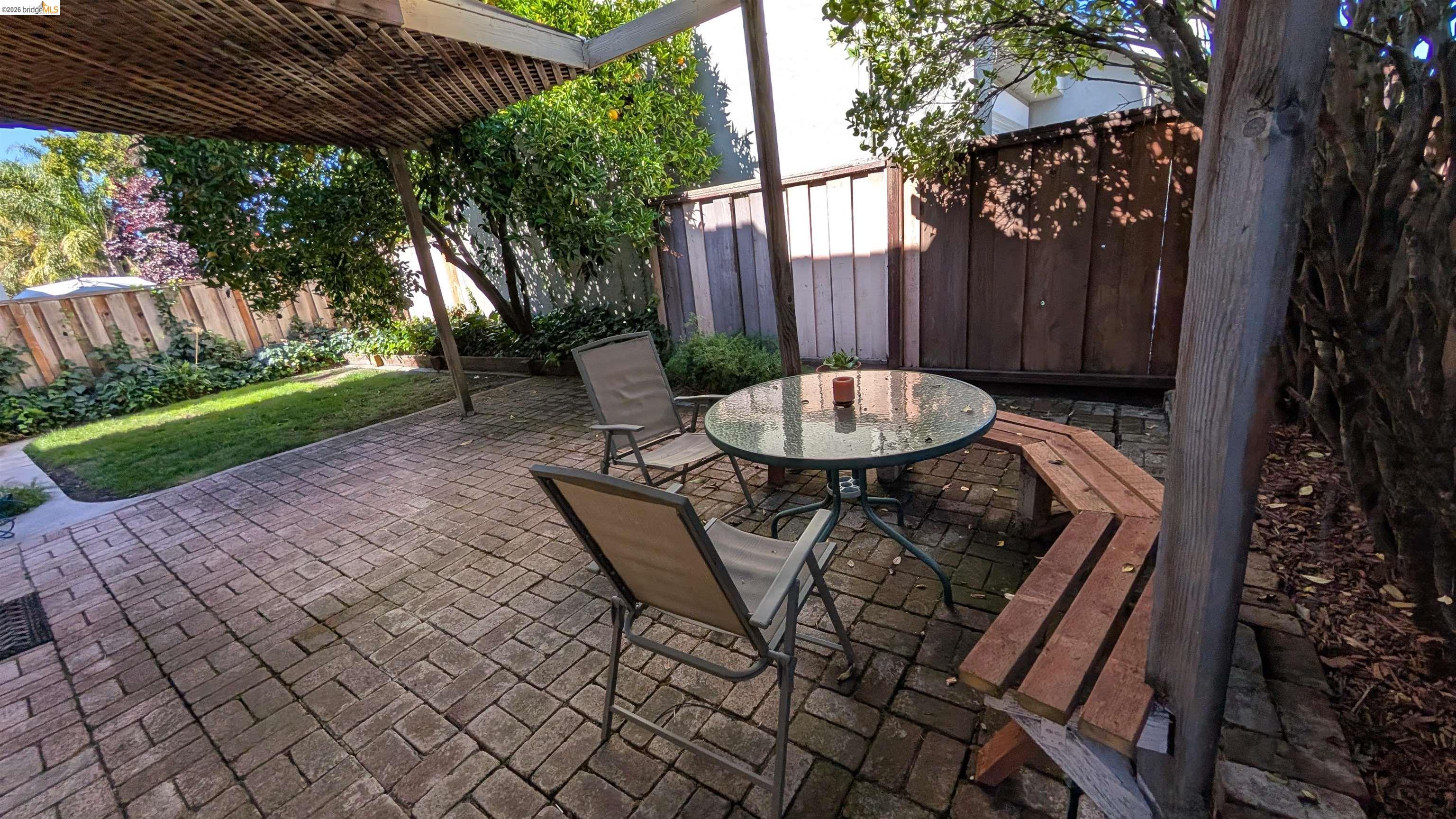 Detail Gallery Image 39 of 41 For 10013 Foxboro Cir, San Ramon,  CA 94583 - 4 Beds | 2/1 Baths