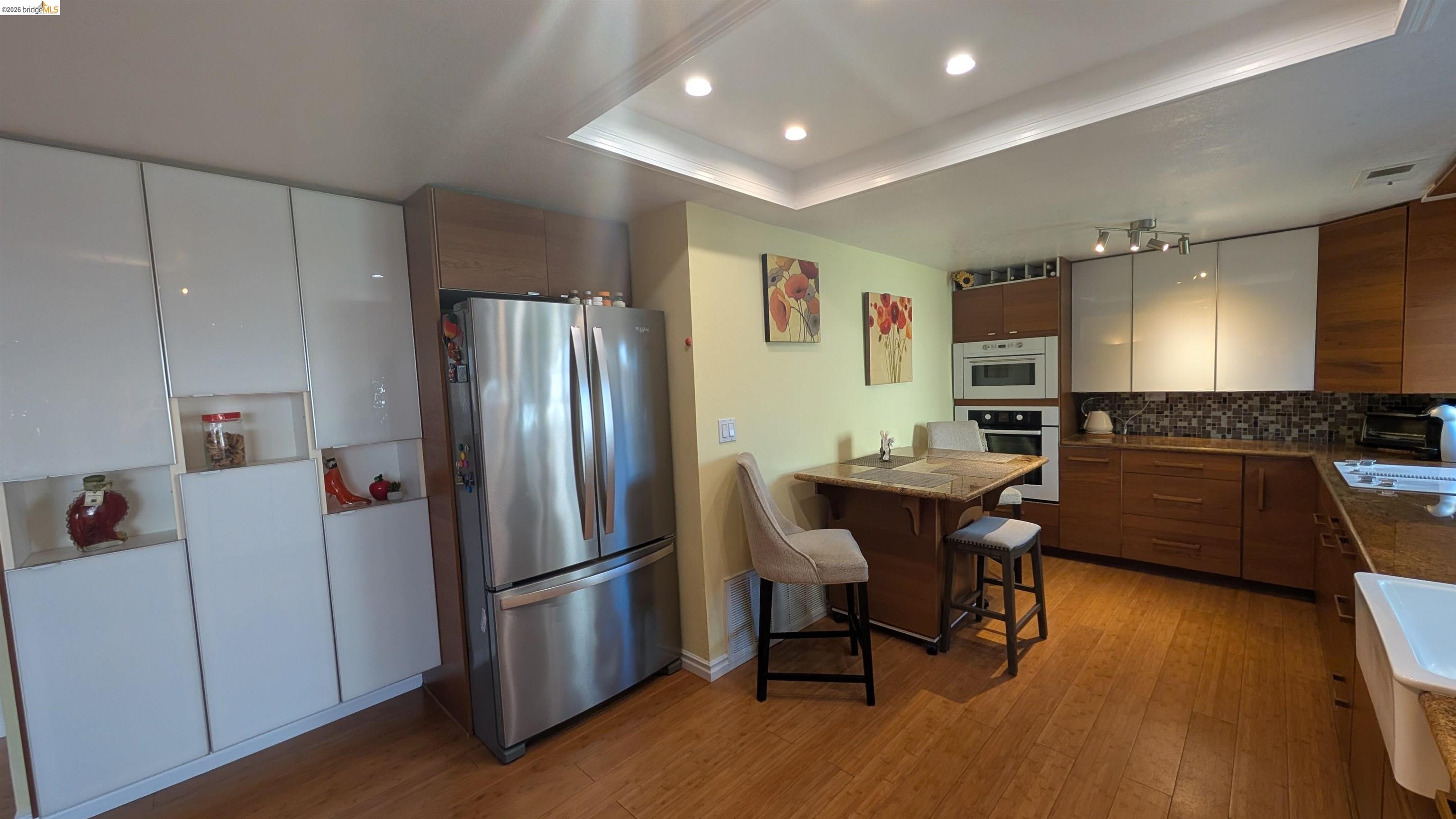 Detail Gallery Image 8 of 41 For 10013 Foxboro Cir, San Ramon,  CA 94583 - 4 Beds | 2/1 Baths