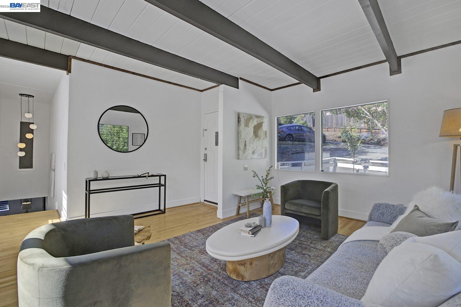Detail Gallery Image 11 of 53 For 6956 Sayre Drive, Oakland,  CA 94611 - 3 Beds | 2 Baths