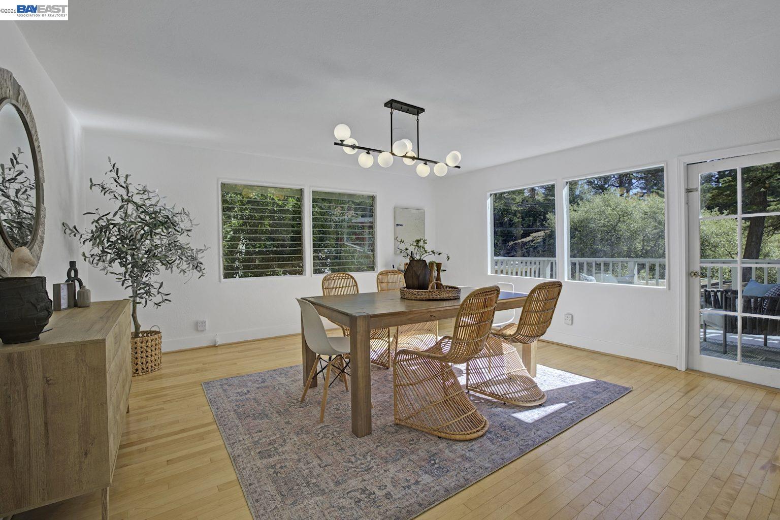 Detail Gallery Image 30 of 53 For 6956 Sayre Drive, Oakland,  CA 94611 - 3 Beds | 2 Baths