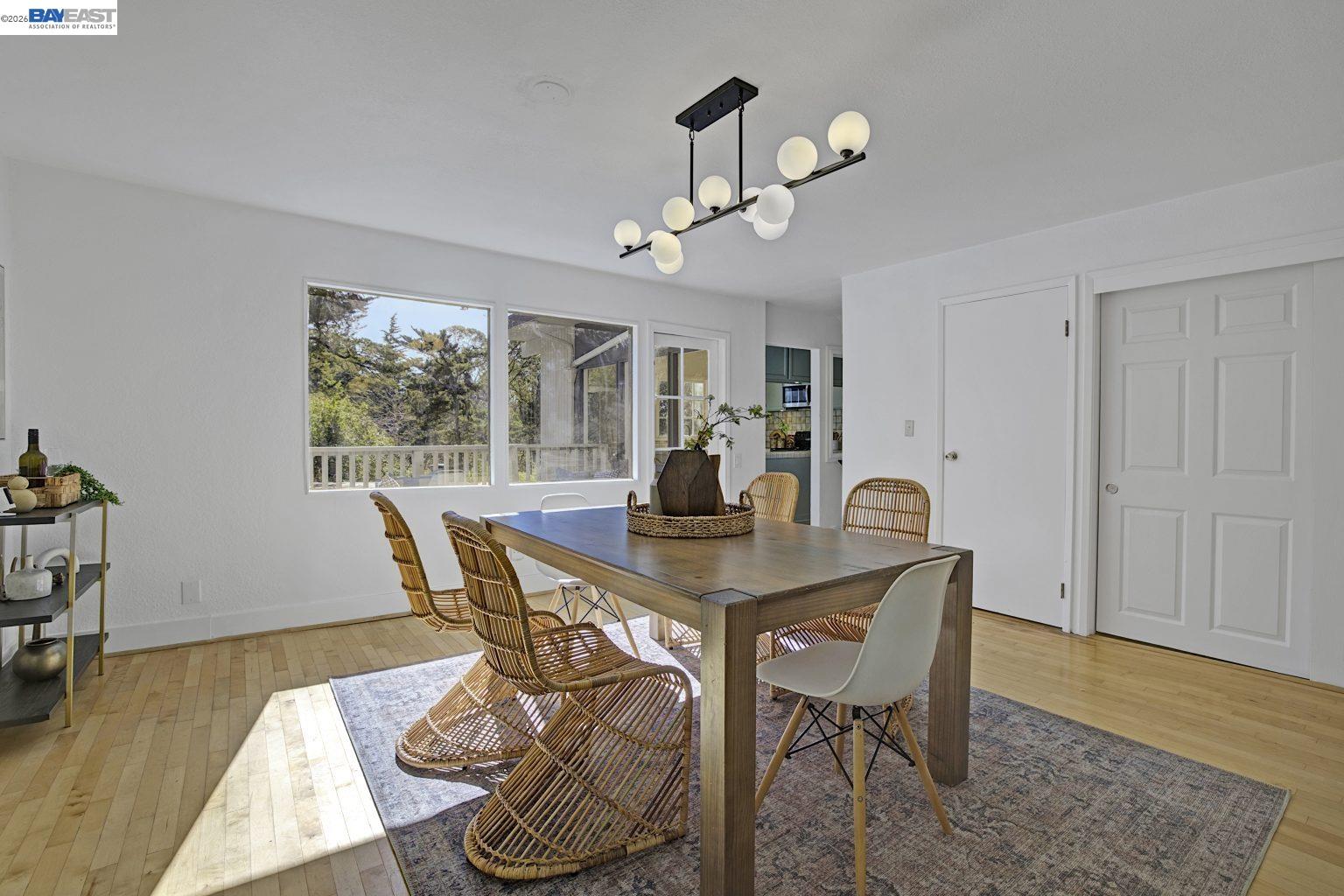 Detail Gallery Image 31 of 53 For 6956 Sayre Drive, Oakland,  CA 94611 - 3 Beds | 2 Baths