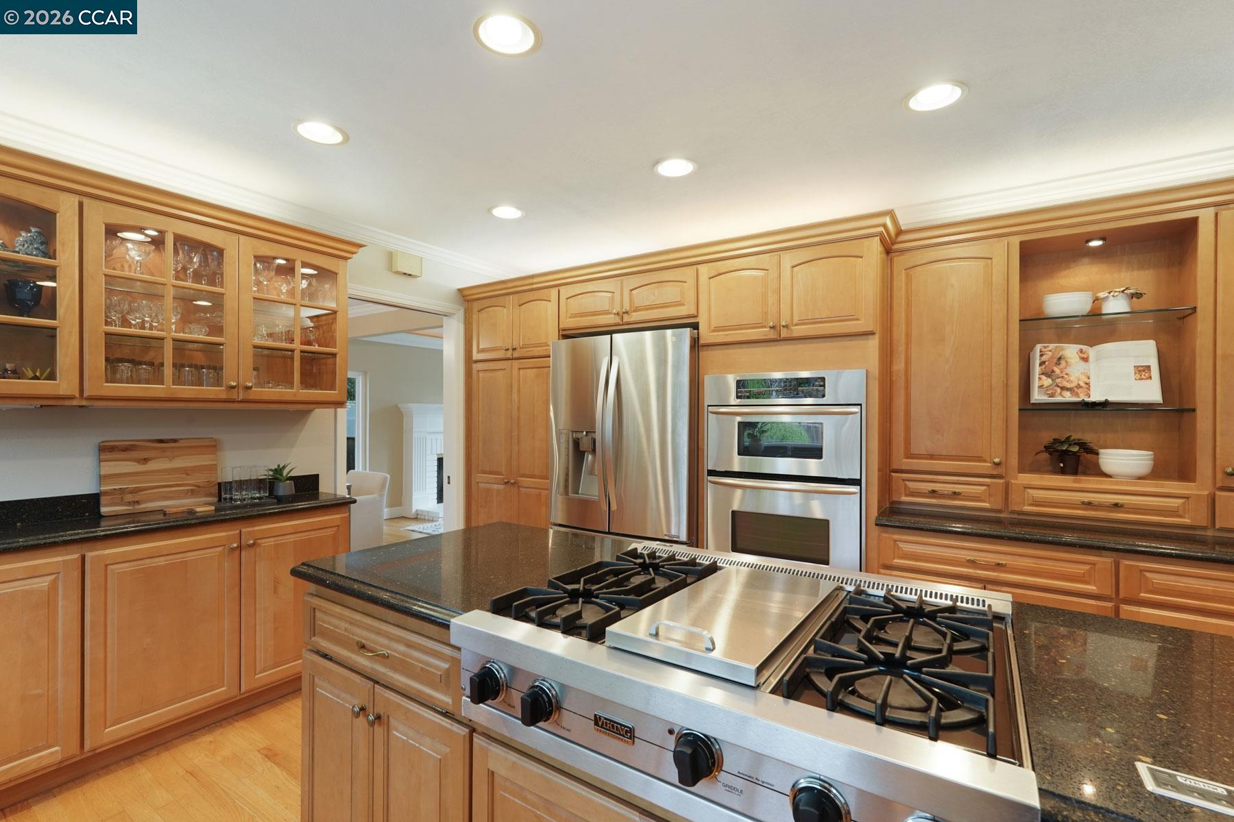 Detail Gallery Image 14 of 46 For 151 Turrini Ct, Danville,  CA 94526 - 5 Beds | 3 Baths