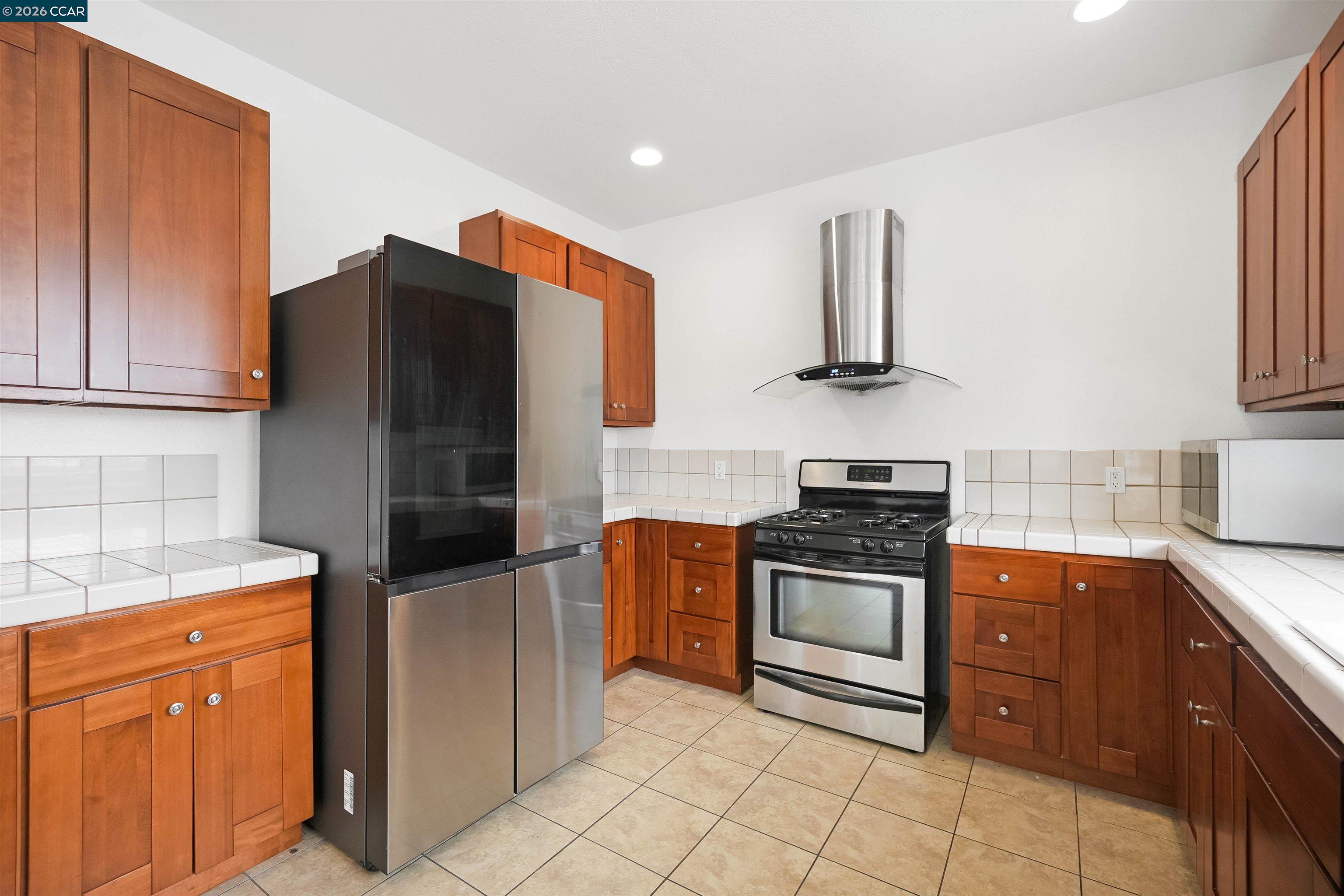 Detail Gallery Image 23 of 59 For 213 N Rancho Pl, Pinole,  CA 94564 - 3 Beds | 2/1 Baths