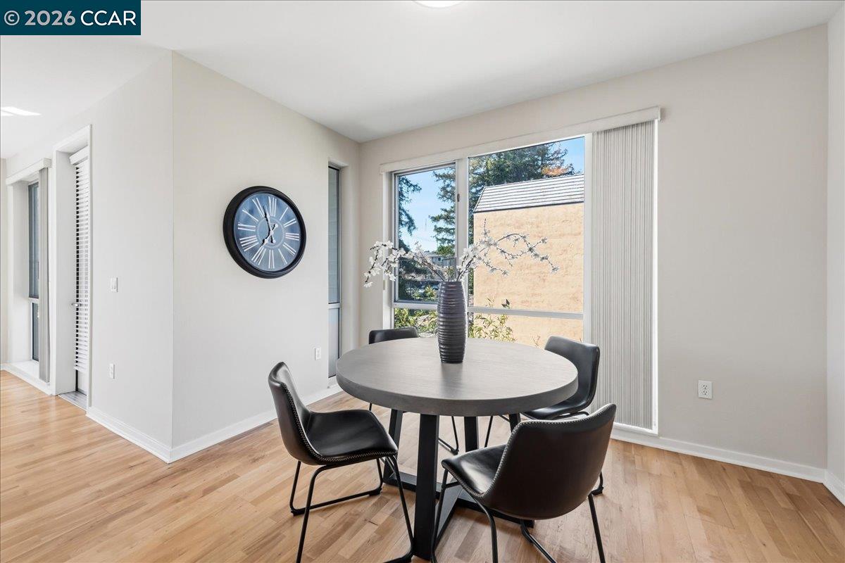 Detail Gallery Image 11 of 42 For 1655 N California Blvd #330,  Walnut Creek,  CA 94596 - 3 Beds | 2/1 Baths