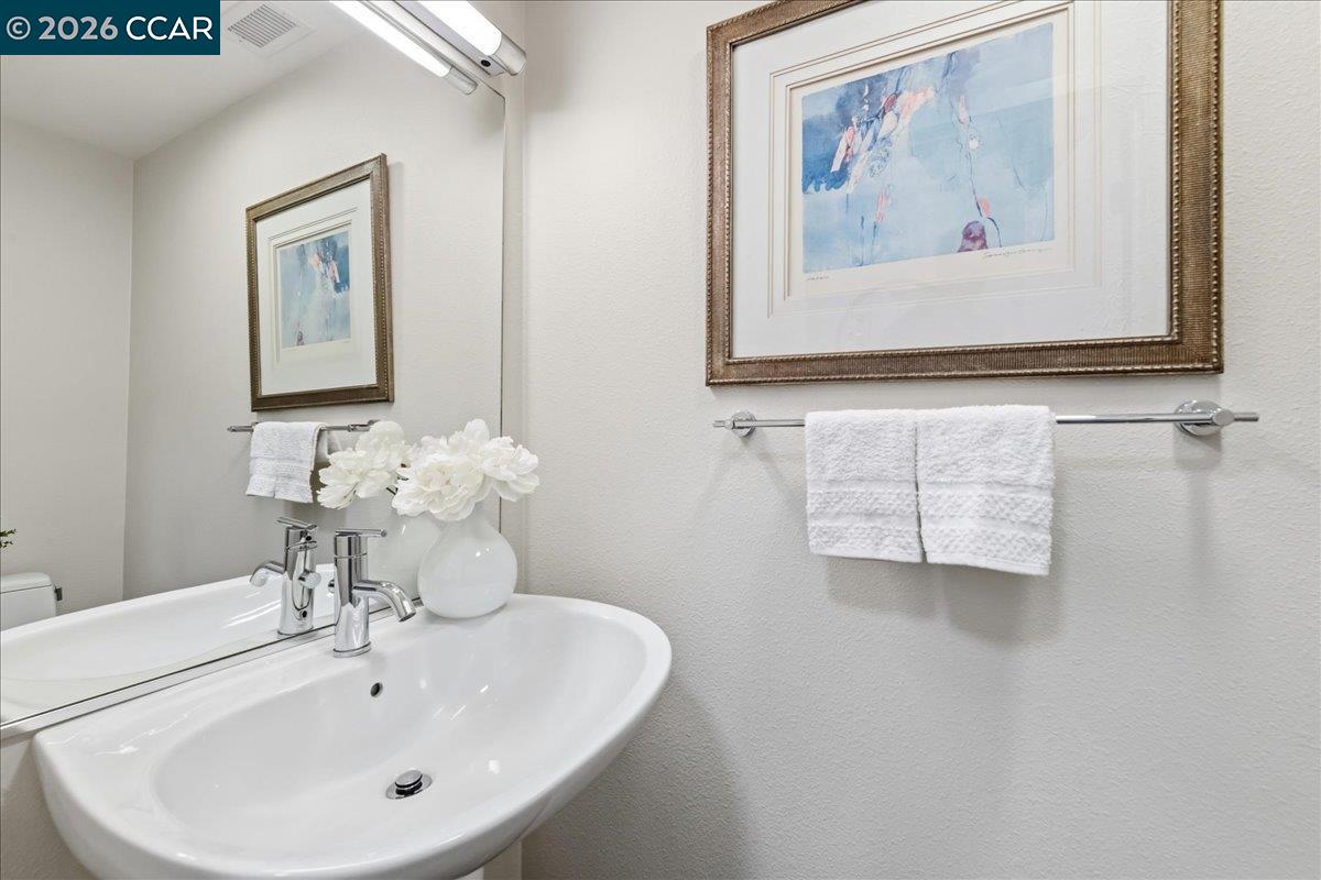 Detail Gallery Image 22 of 42 For 1655 N California Blvd #330,  Walnut Creek,  CA 94596 - 3 Beds | 2/1 Baths