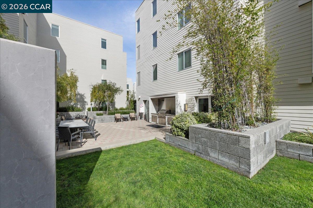 Detail Gallery Image 36 of 42 For 1655 N California Blvd #330,  Walnut Creek,  CA 94596 - 3 Beds | 2/1 Baths