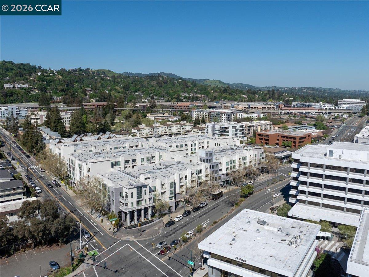 Detail Gallery Image 37 of 42 For 1655 N California Blvd #330,  Walnut Creek,  CA 94596 - 3 Beds | 2/1 Baths