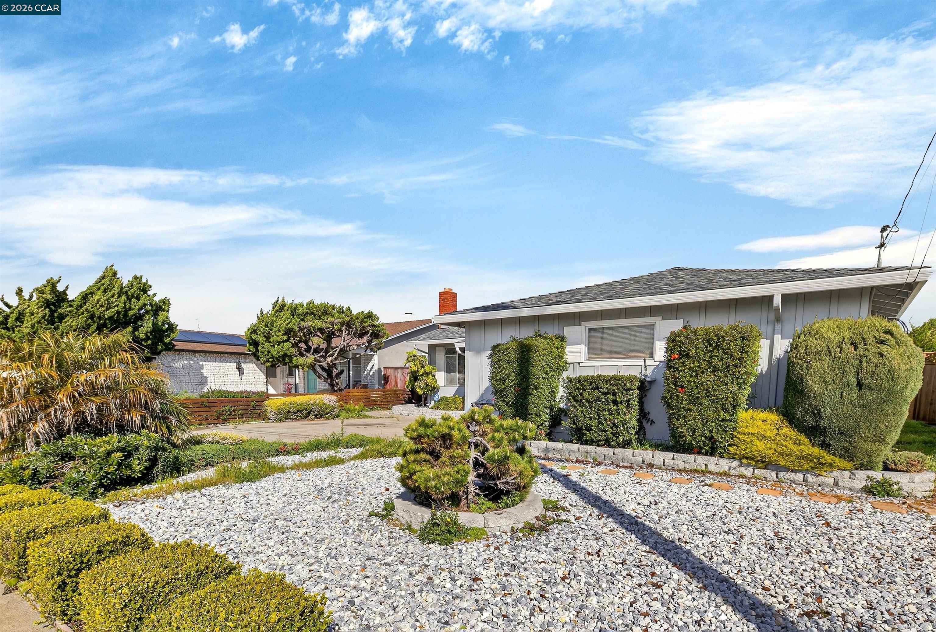 Detail Gallery Image 17 of 30 For 15274 Laverne Dr, San Leandro,  CA 94579 - 3 Beds | 2 Baths