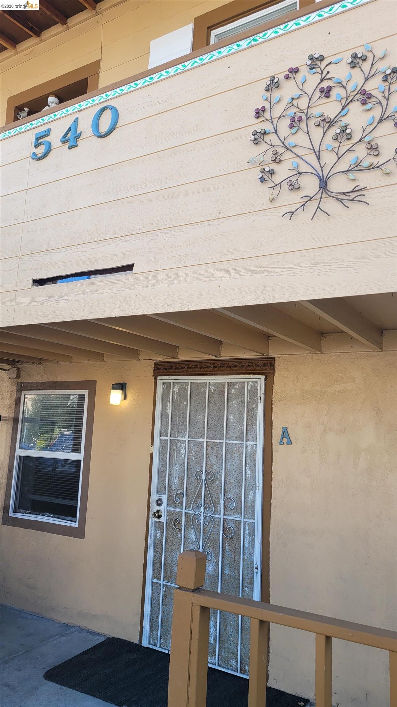 Detail Gallery Image 18 of 21 For 540 Palace Ct a,  Alameda,  CA 94501 - 2 Beds | 1 Baths