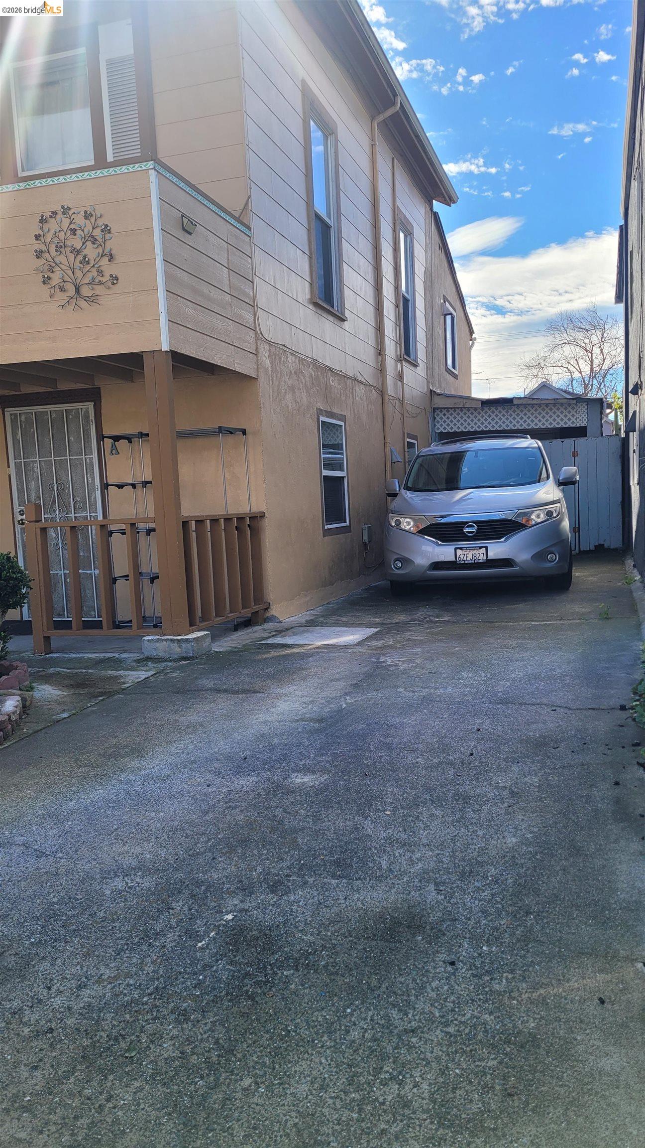 Detail Gallery Image 19 of 21 For 540 Palace Ct a,  Alameda,  CA 94501 - 2 Beds | 1 Baths