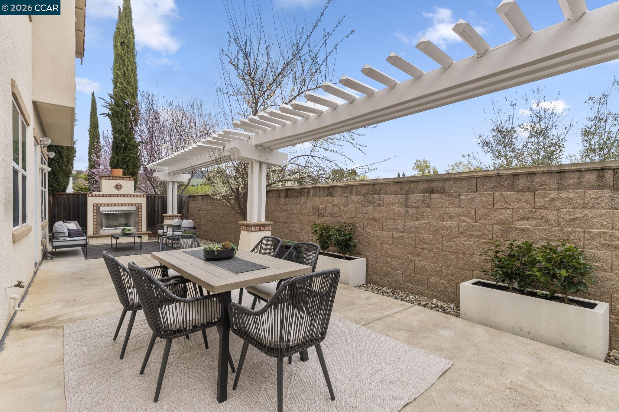 Detail Gallery Image 45 of 56 For 124 Nanterre St, Danville,  CA 94506 - 4 Beds | 4/1 Baths