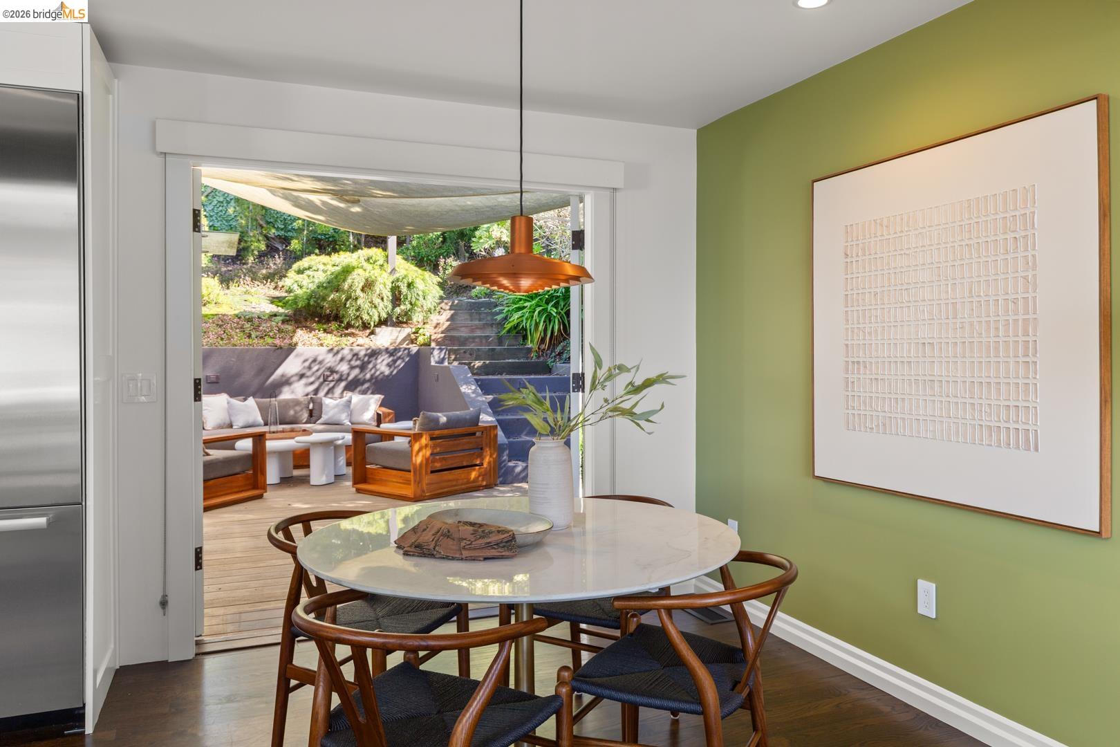 Detail Gallery Image 17 of 33 For 1119 Miller Ave, Berkeley,  CA 94708 - 4 Beds | 2 Baths