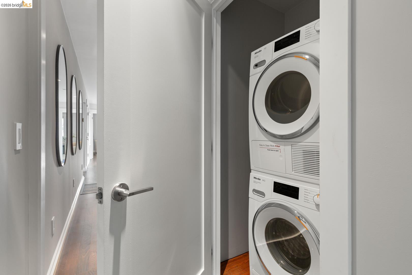 Detail Gallery Image 24 of 33 For 1119 Miller Ave, Berkeley,  CA 94708 - 4 Beds | 2 Baths