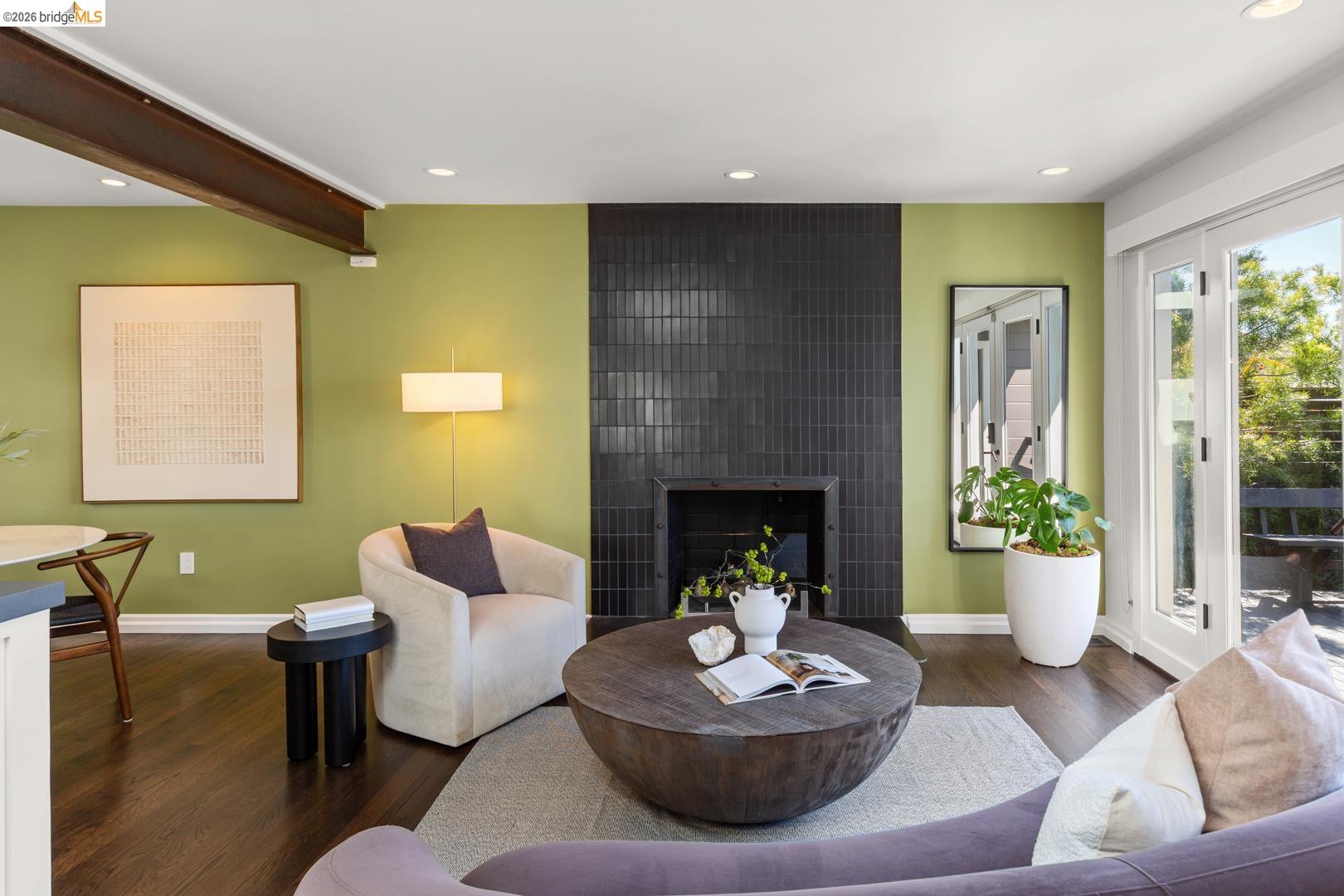 Detail Gallery Image 7 of 33 For 1119 Miller Ave, Berkeley,  CA 94708 - 4 Beds | 2 Baths